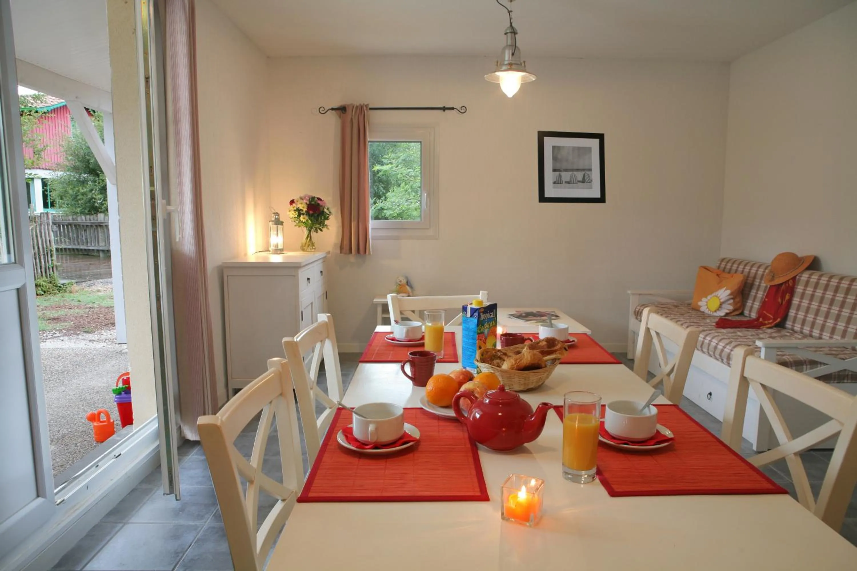 Dining area in Résidence Néméa Les Rives de Saint Brice