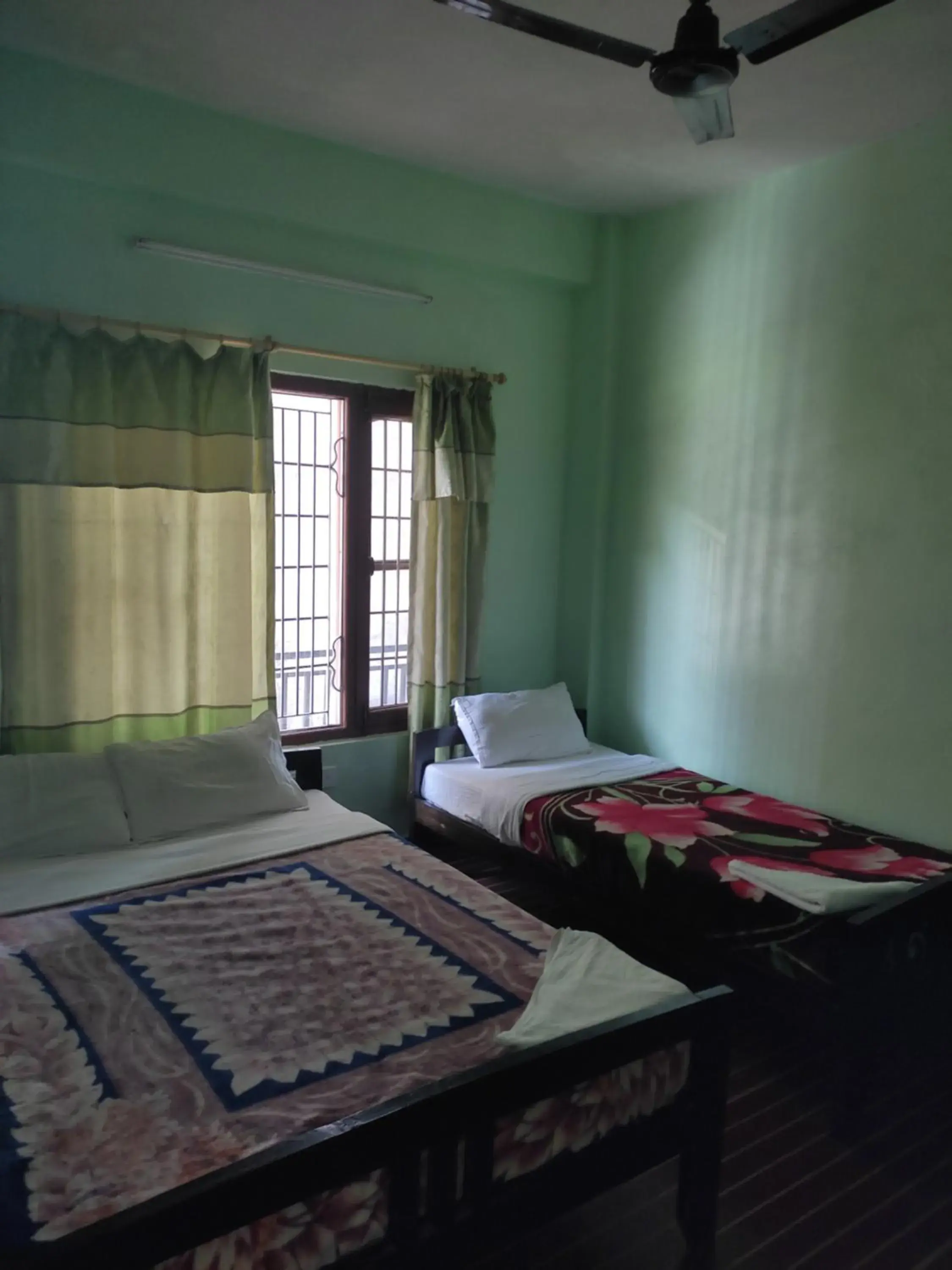 Bedroom, Bed in Harry Guest House & Restaurant Bedroom, Bed in Harry Guest House & Restaurant