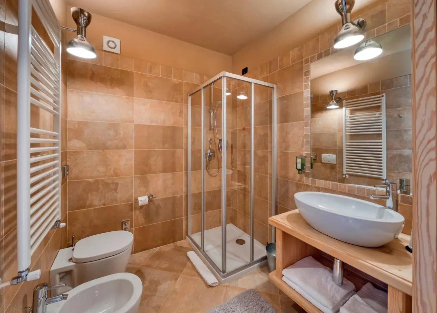 Double or Twin Room with Balcony in Agriturismo Rini Double or Twin Room with Balcony in Agriturismo Rini