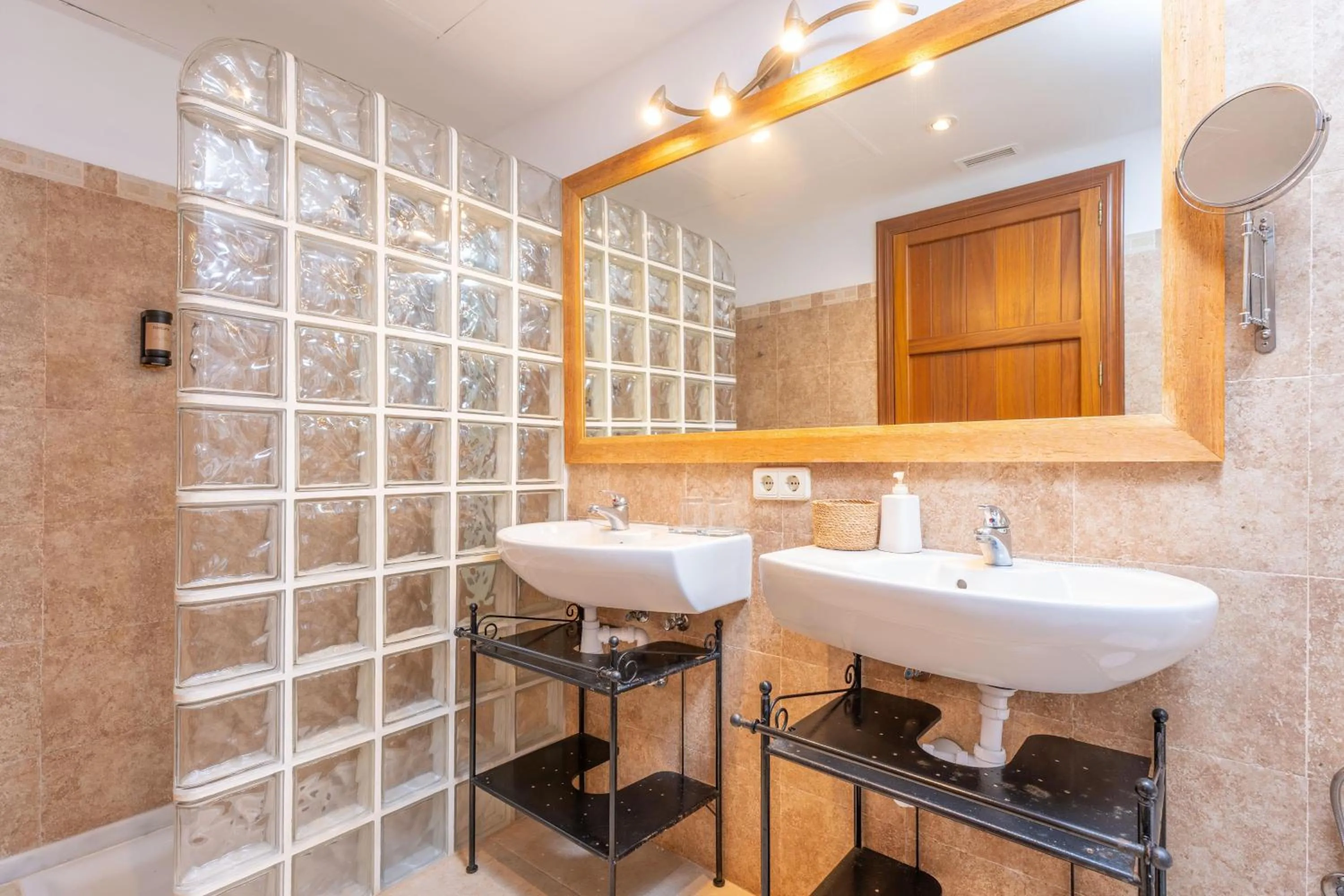 Bathroom in Agroturismo Mondrago -Antic Na Martina-