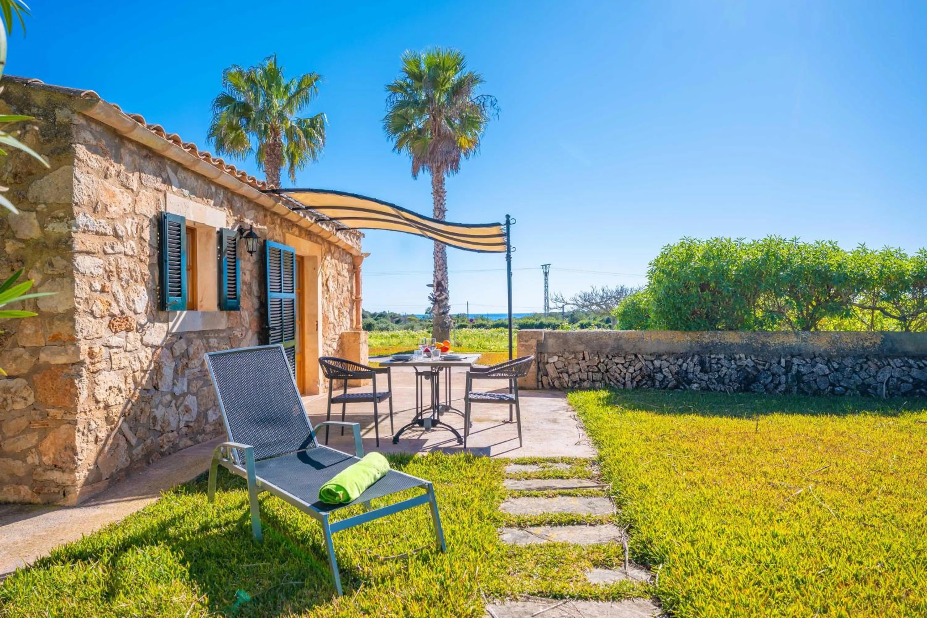 sunbed in Agroturismo Mondrago -Antic Na Martina-