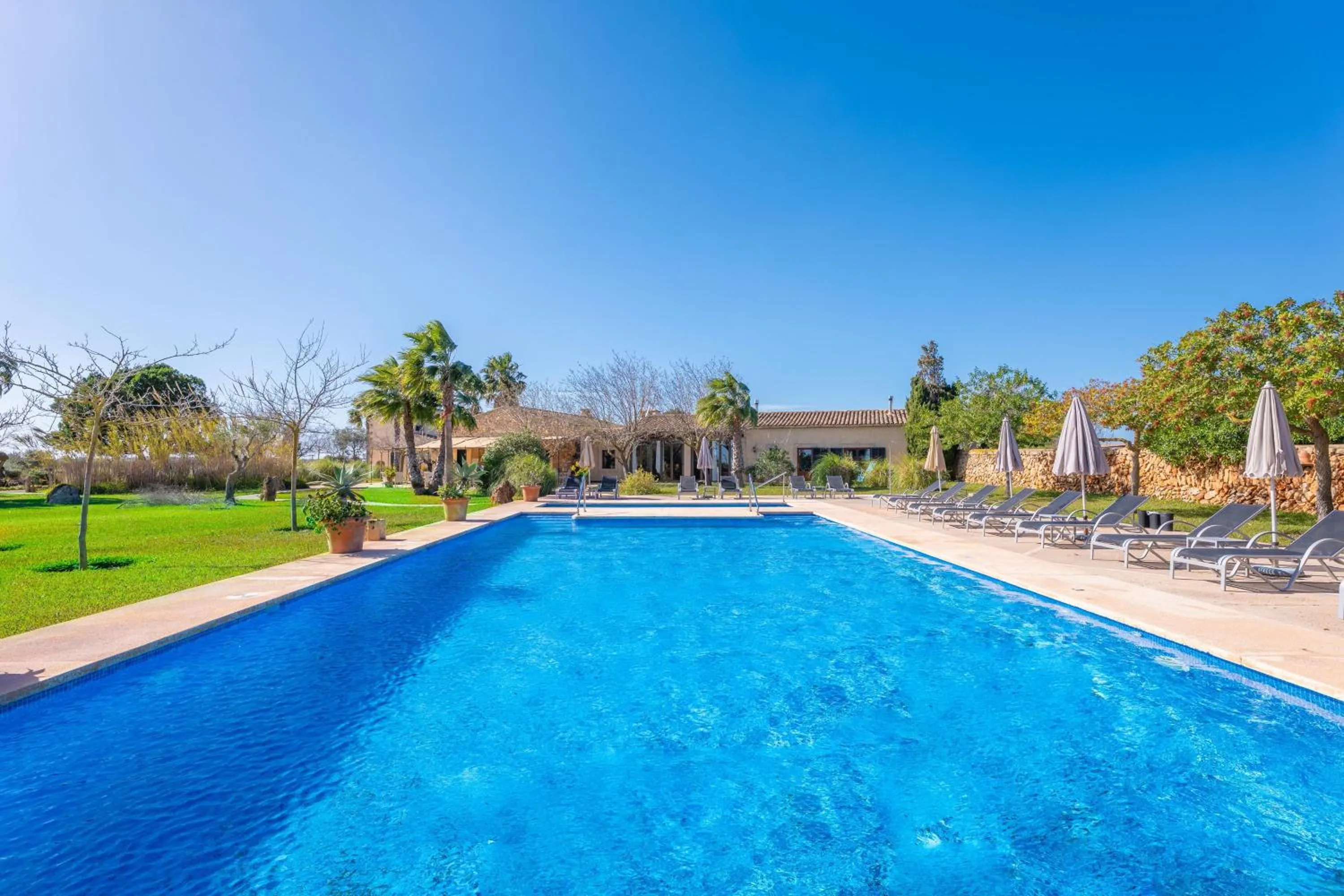 Swimming pool in Agroturismo Mondrago -Antic Na Martina-