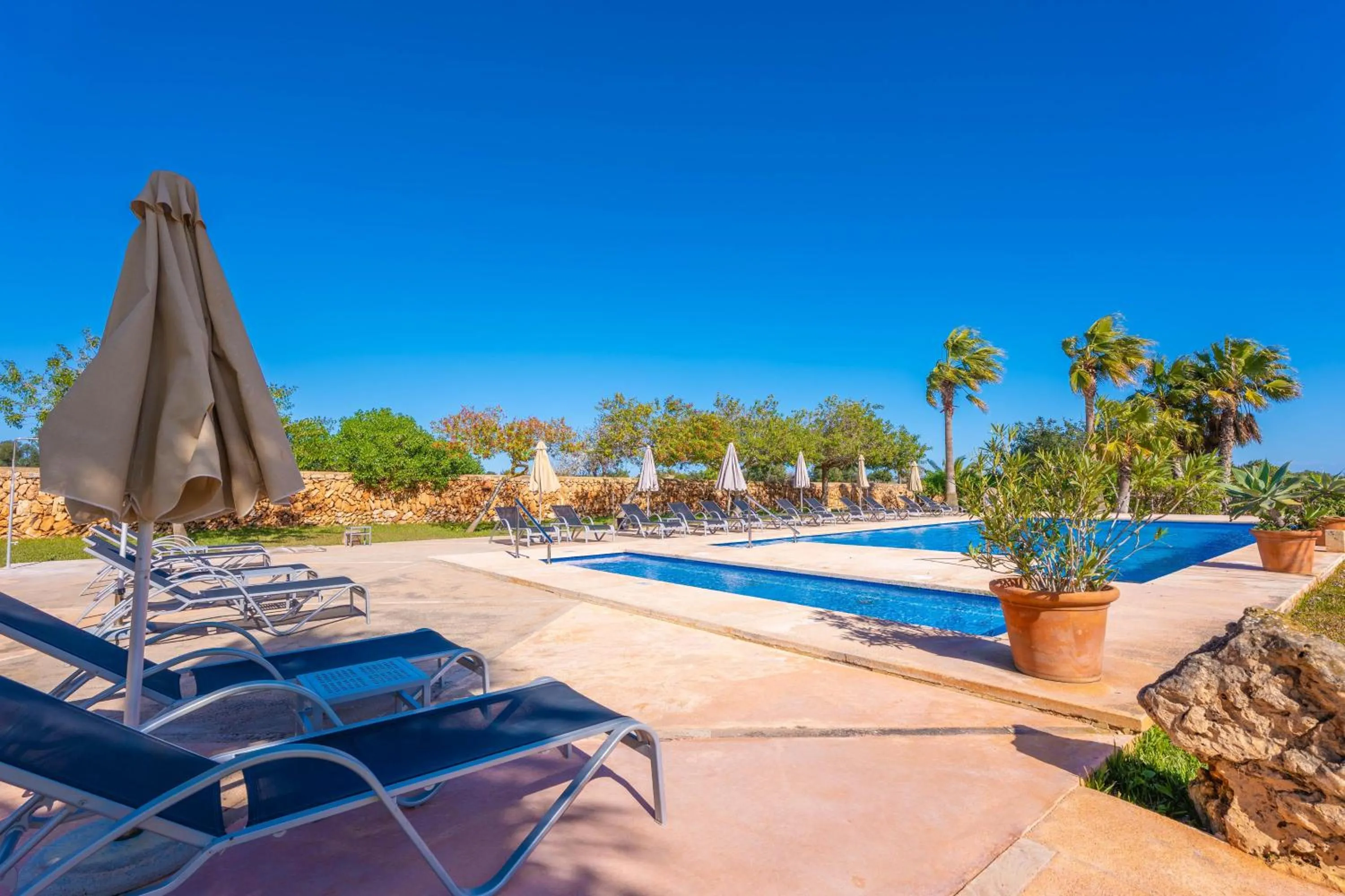 Swimming pool in Agroturismo Mondrago -Antic Na Martina-