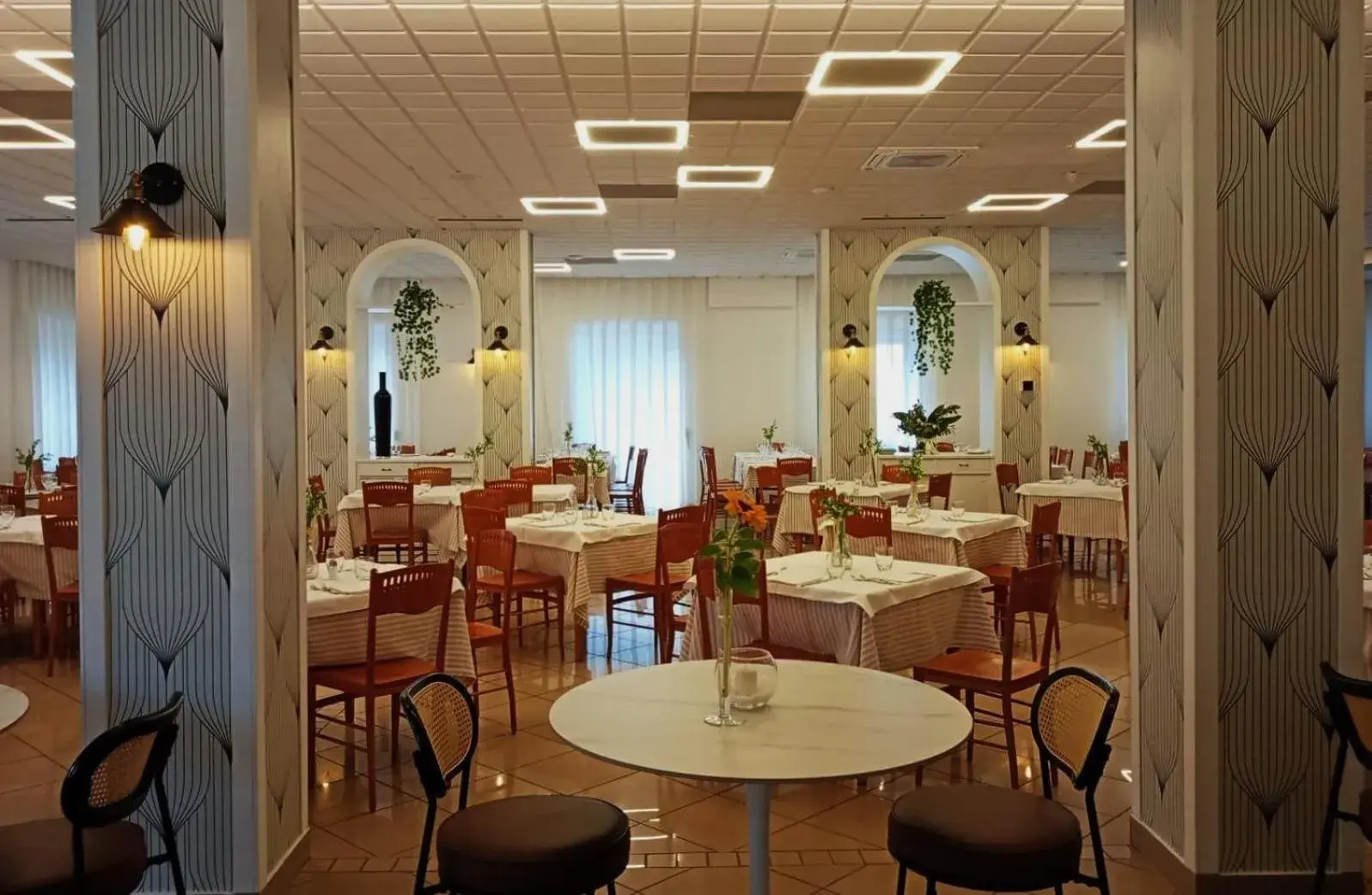 Restaurant/places to eat in Hotel Colonne Restaurant/places to eat in Hotel Colonne