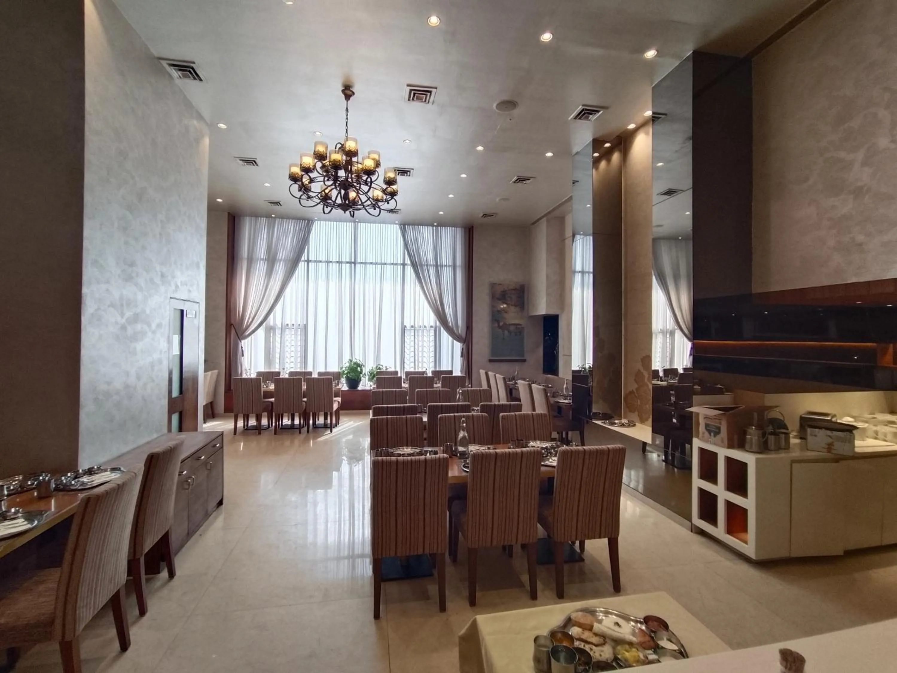 Restaurant/places to eat in Spree Hotel Rajkot