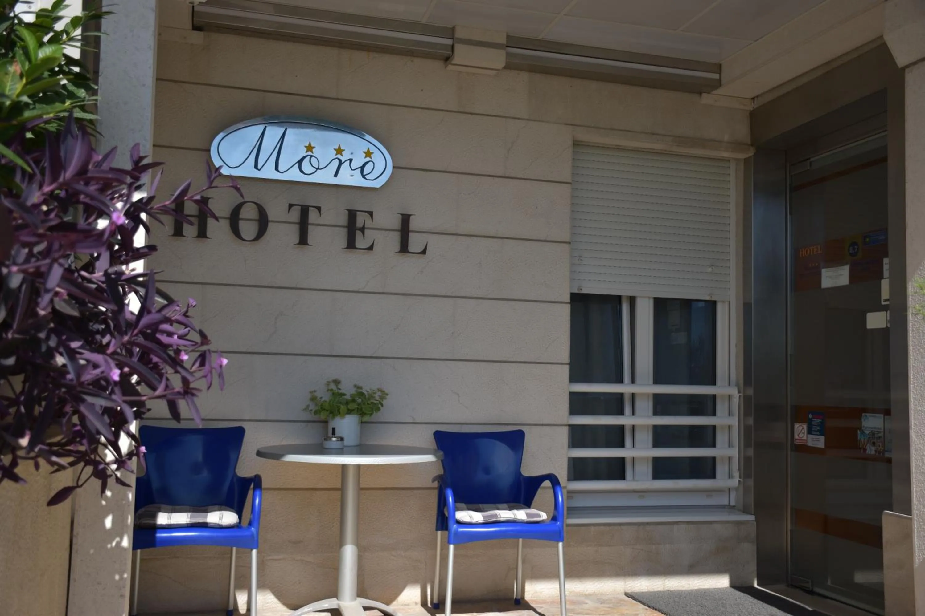 Facade/entrance in Hotel More