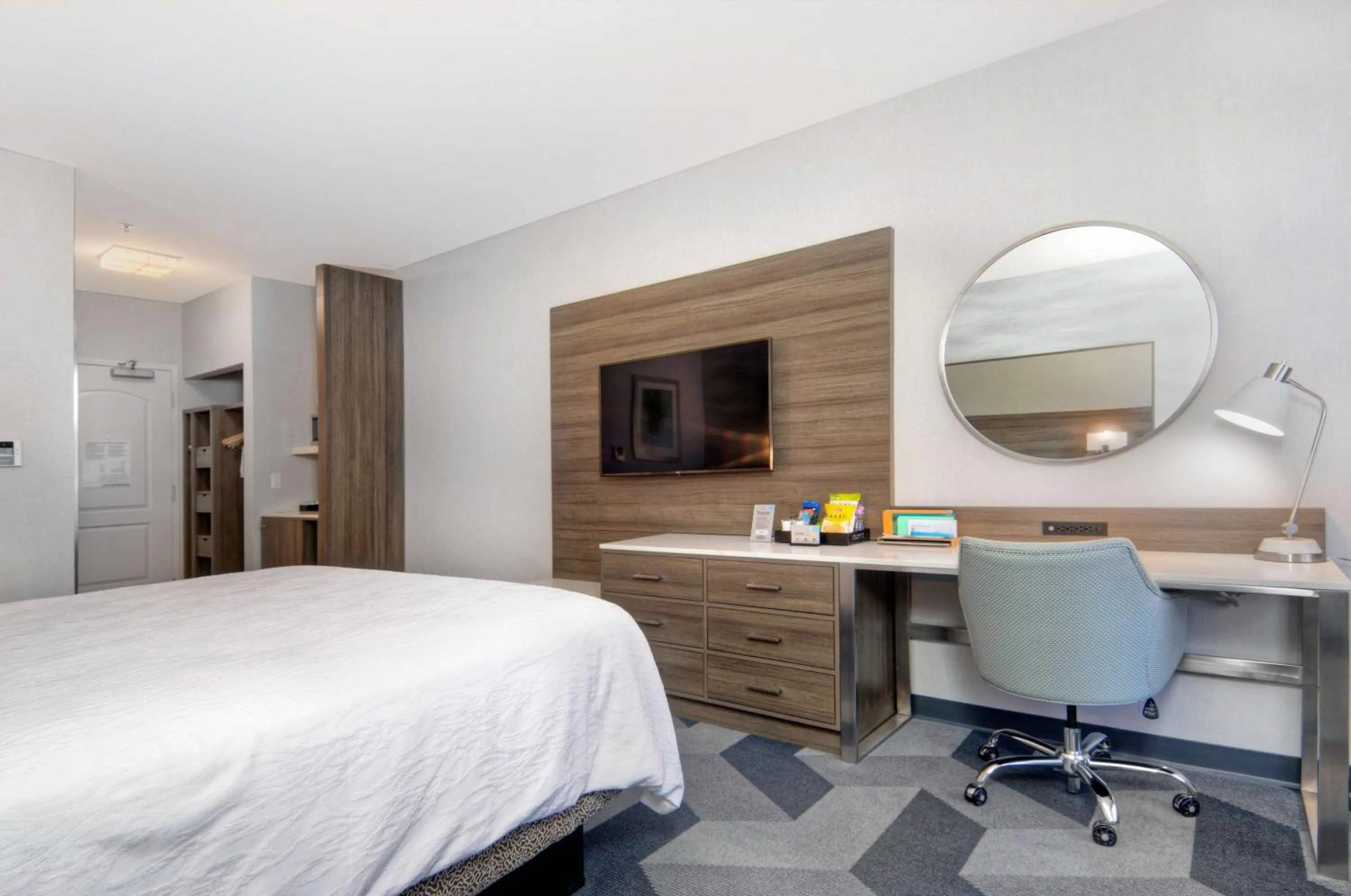 Bedroom, Bed in Hilton Garden Inn Livermore