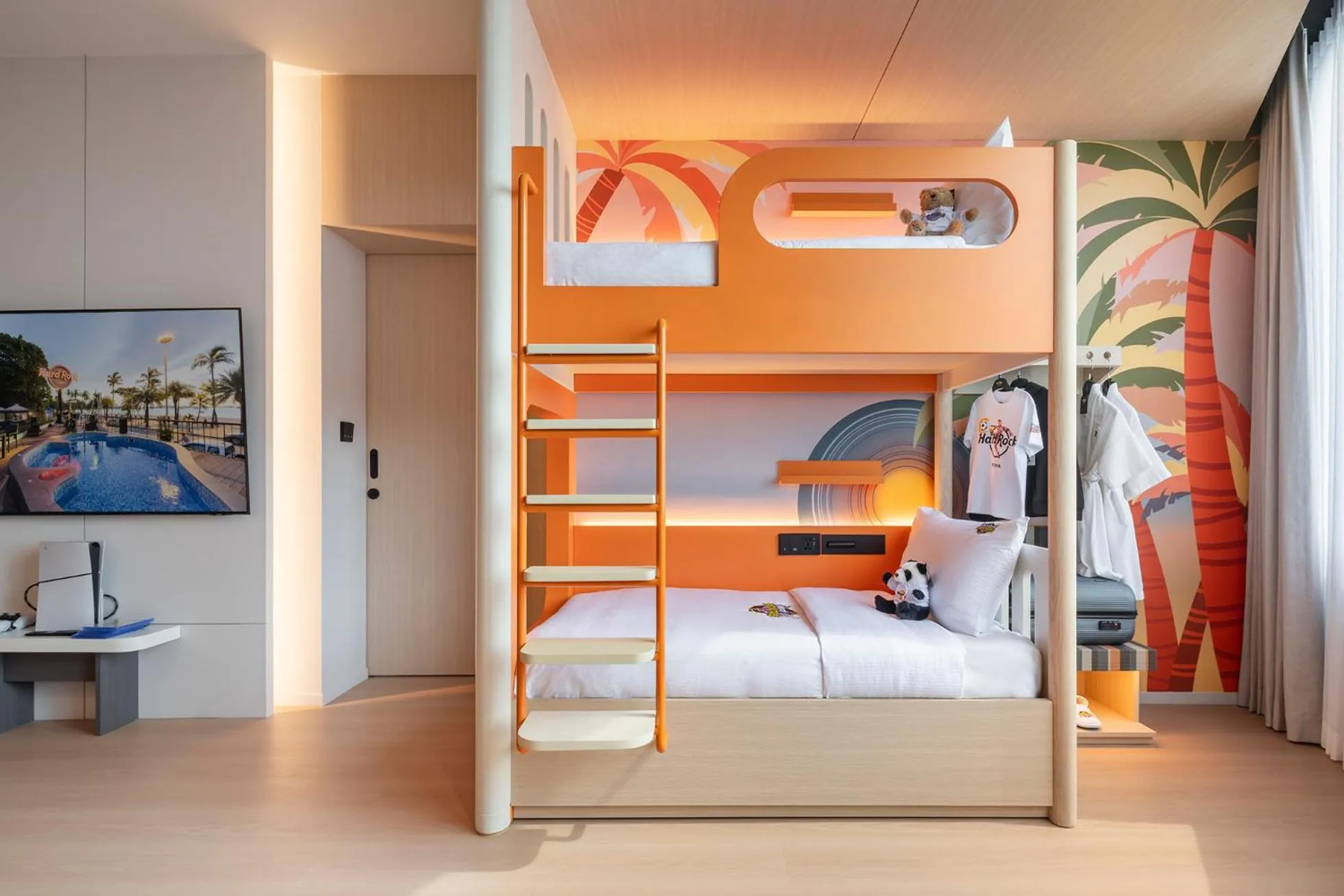 Bedroom, Bed in Hard Rock Hotel Pattaya