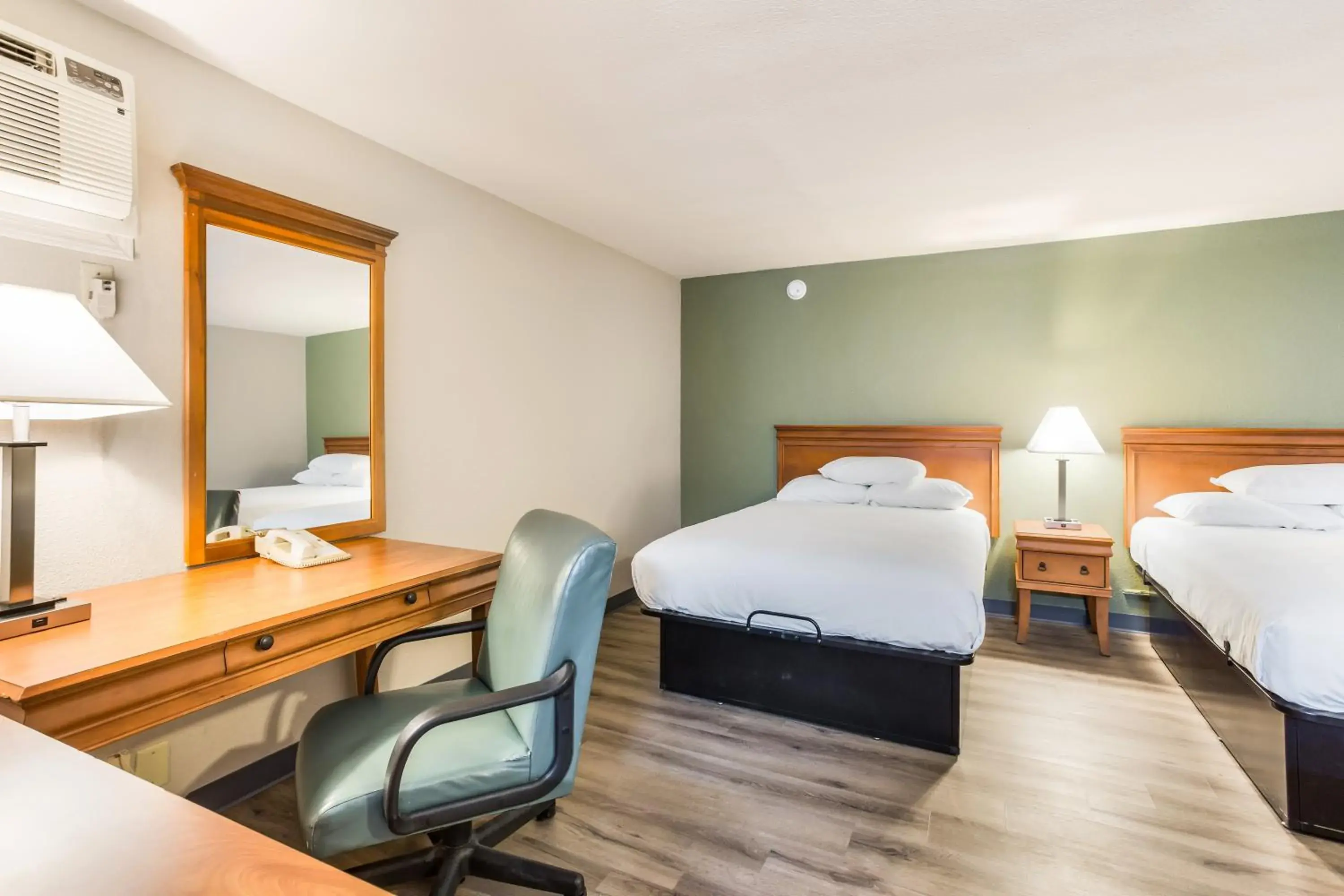 Bed in Americas Best Value Inn - Lebanon Bed in Americas Best Value Inn - Lebanon