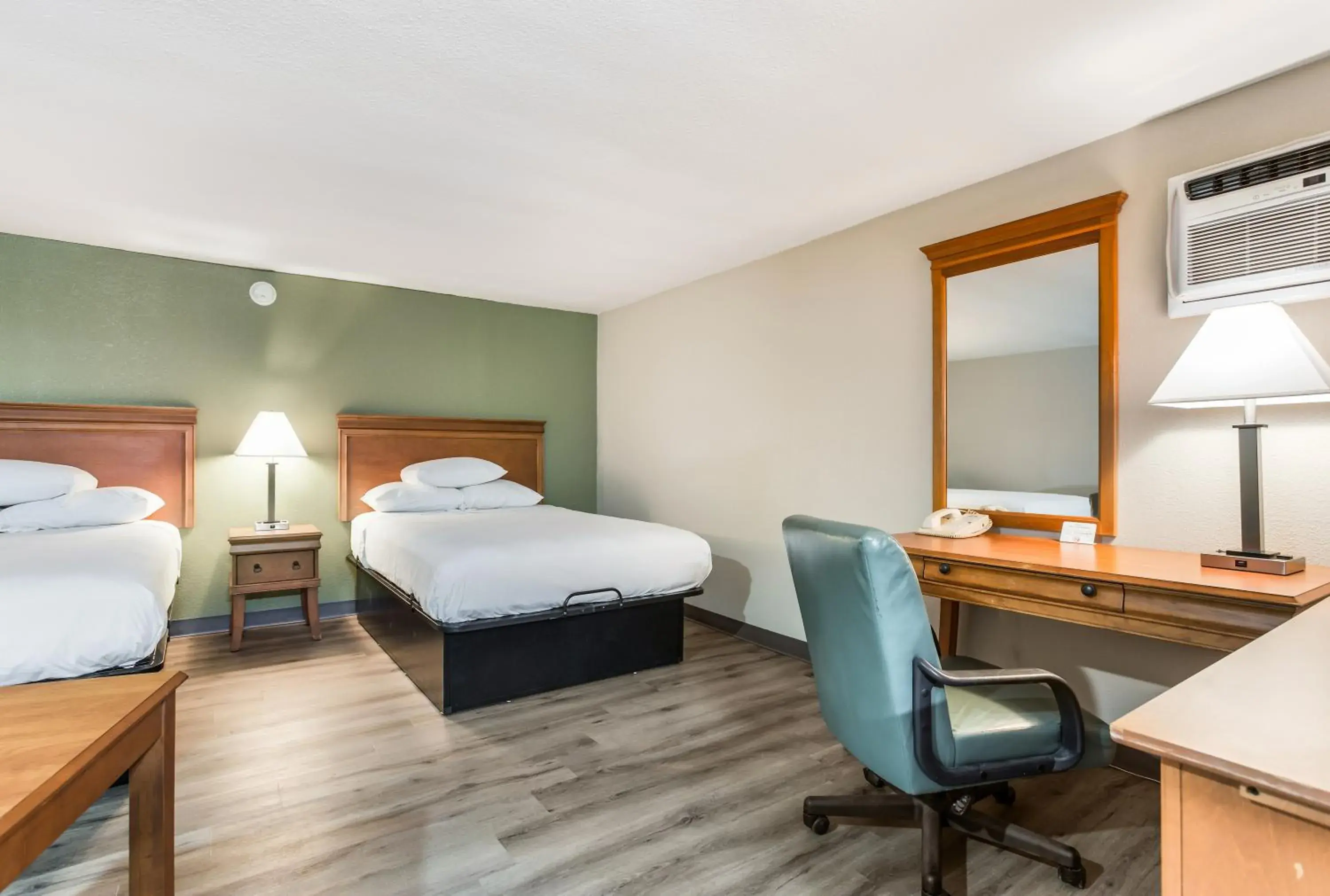 Bed in Americas Best Value Inn - Lebanon Bed in Americas Best Value Inn - Lebanon