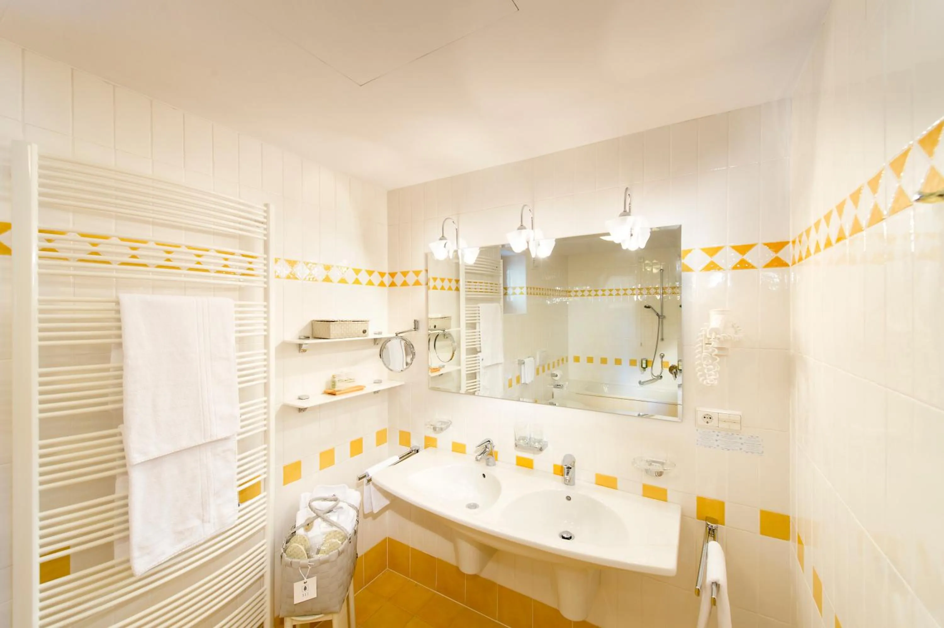 Bathroom in Naturhotel Leitlhof