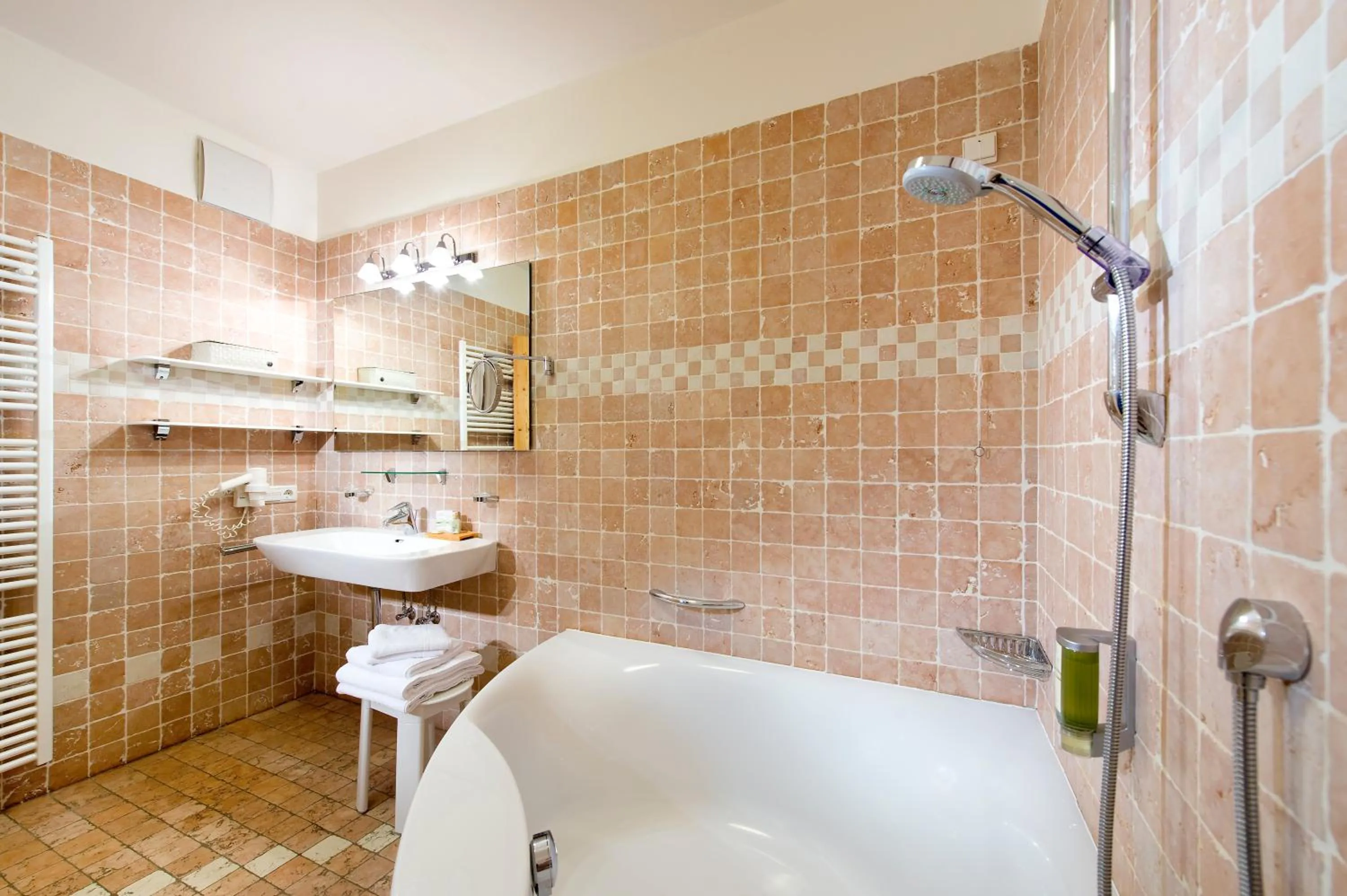 Bathroom in Naturhotel Leitlhof