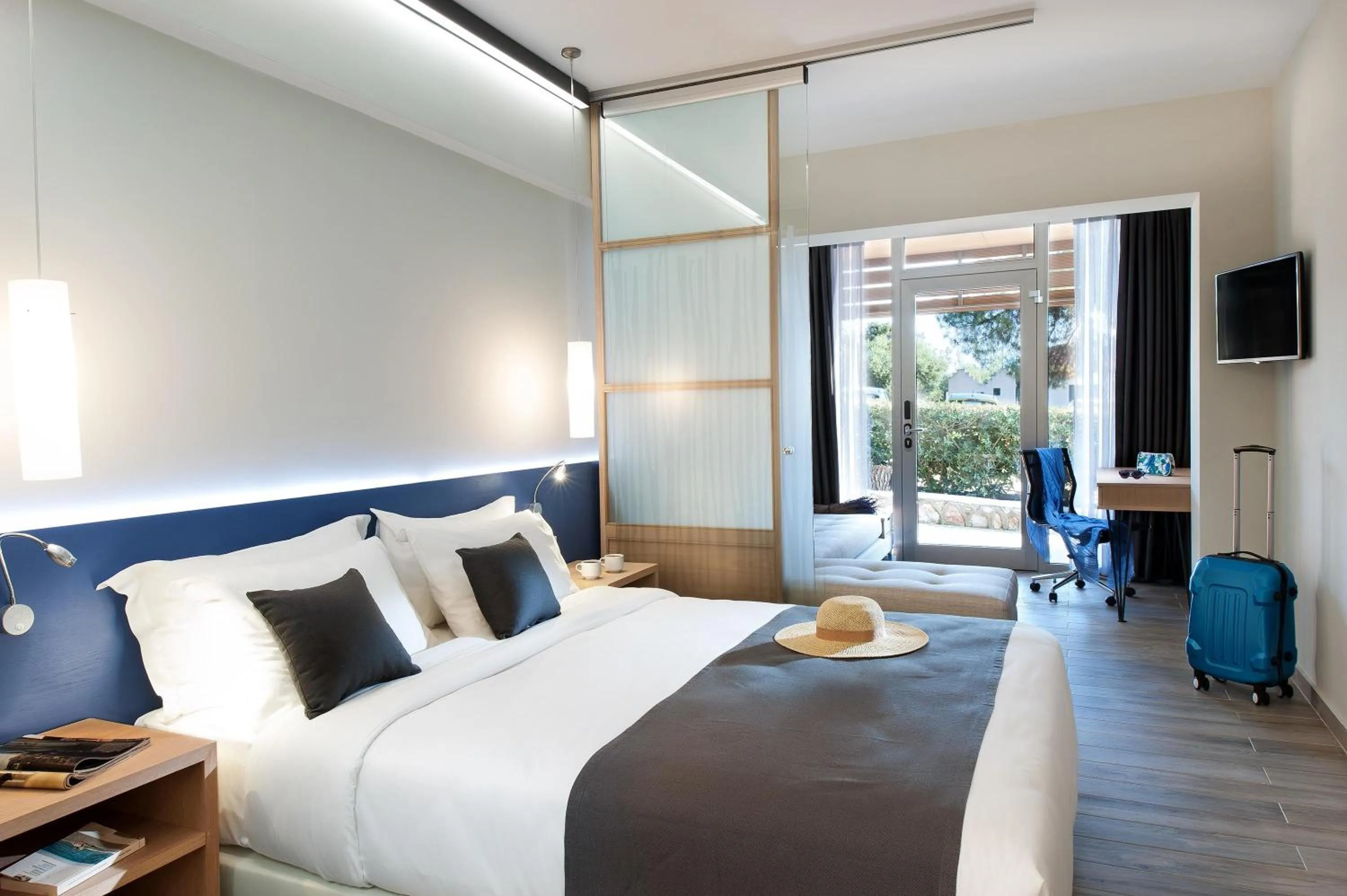 Photo of the whole room in Blue Dolphin Hotel