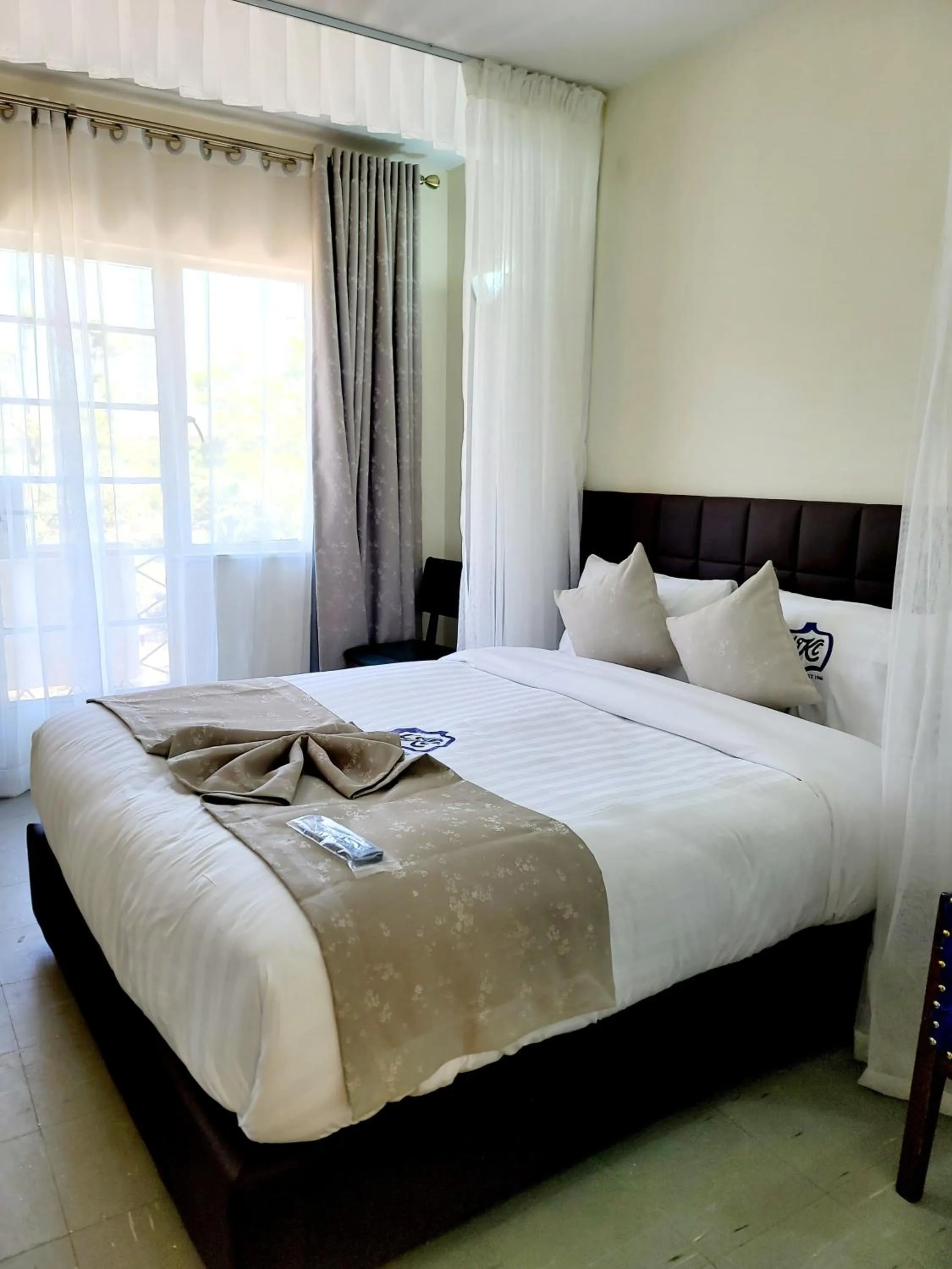 Bed in United Kenya Club