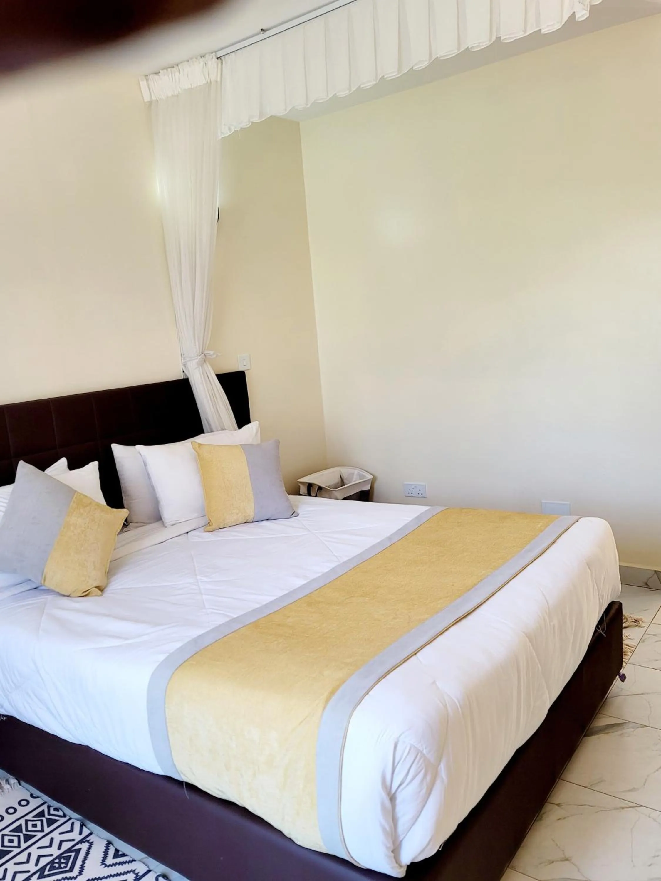 Bed in United Kenya Club