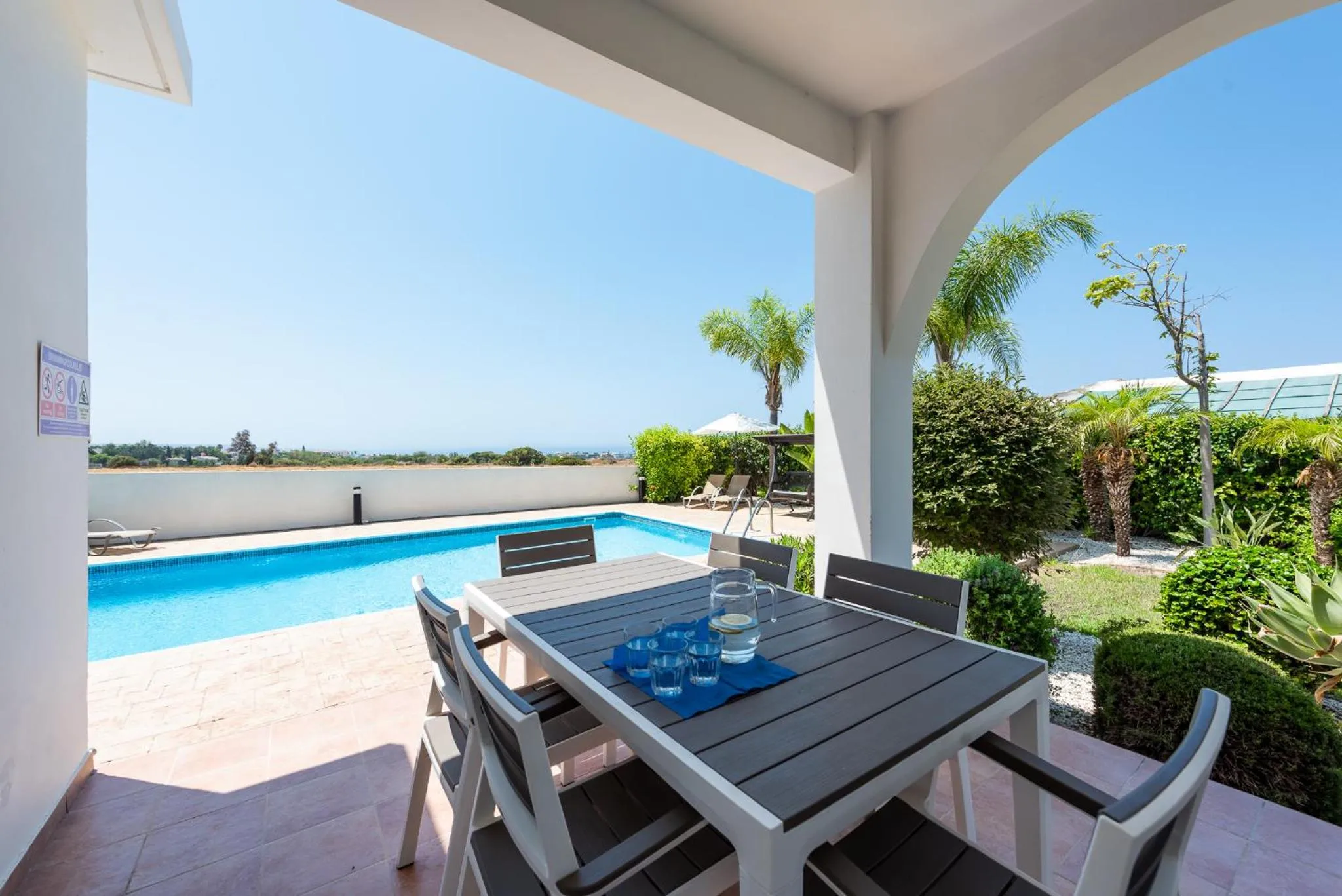 Villa Cassia by Ezoria Villas