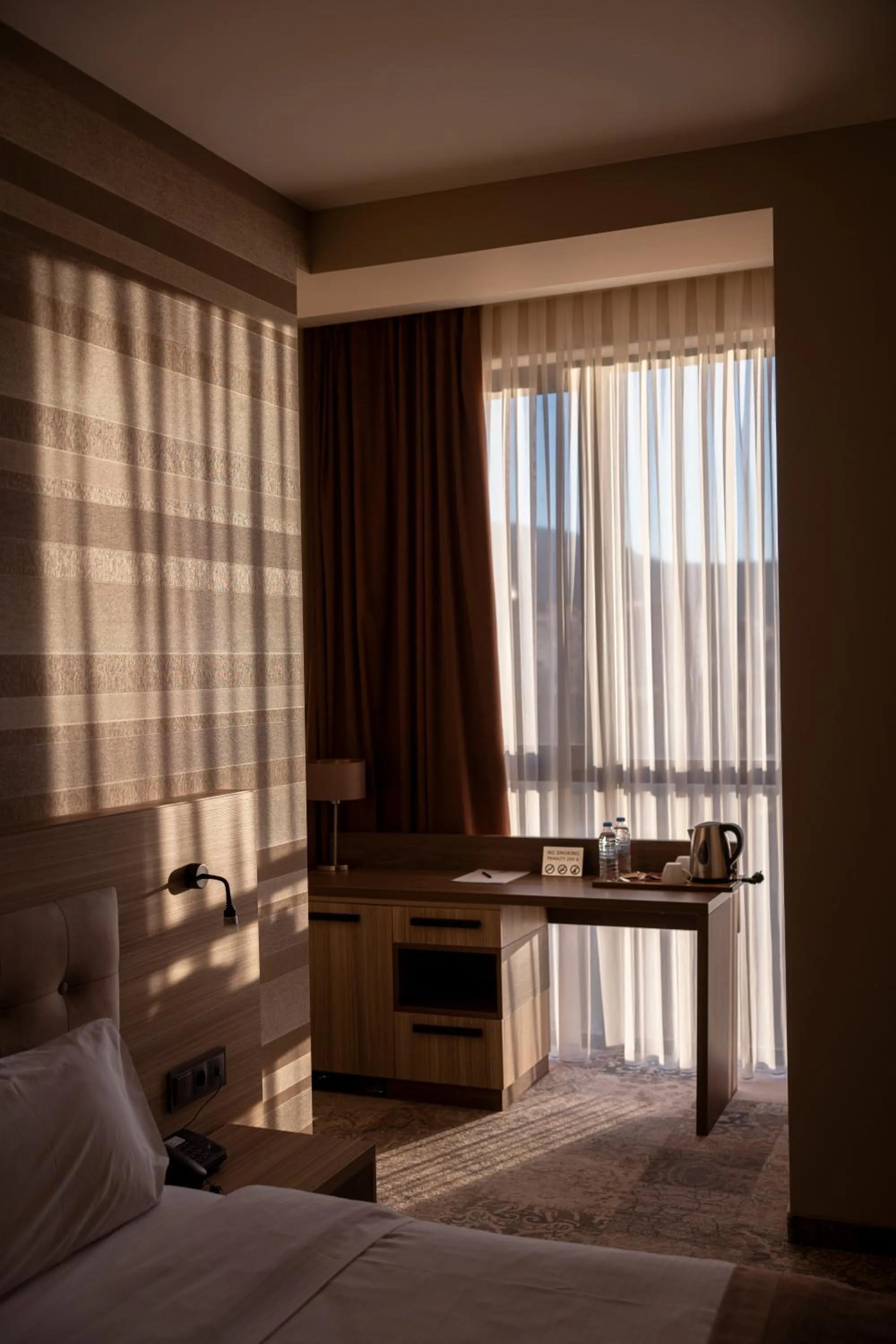 Sunrise, Bed in Ameri Plaza Tbilisi