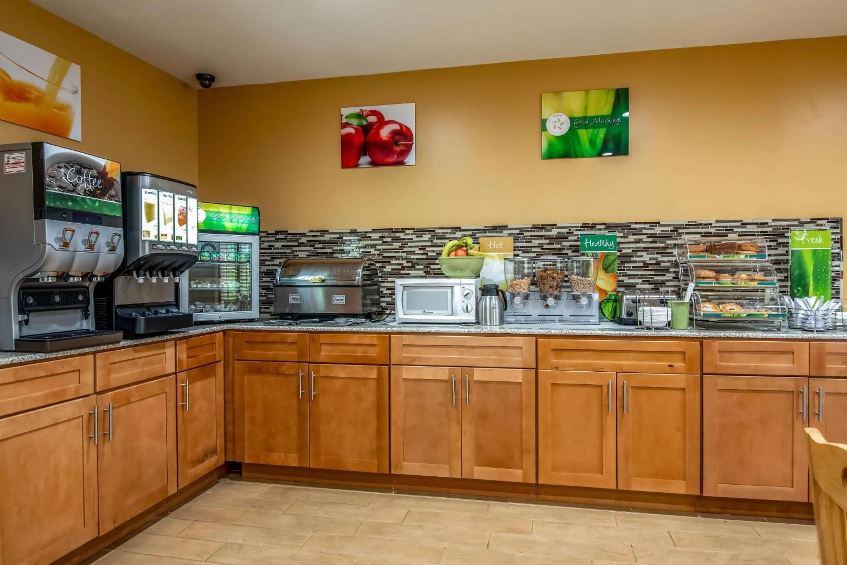 Breakfast in Quality Inn Tully I-81 Breakfast in Quality Inn Tully I-81