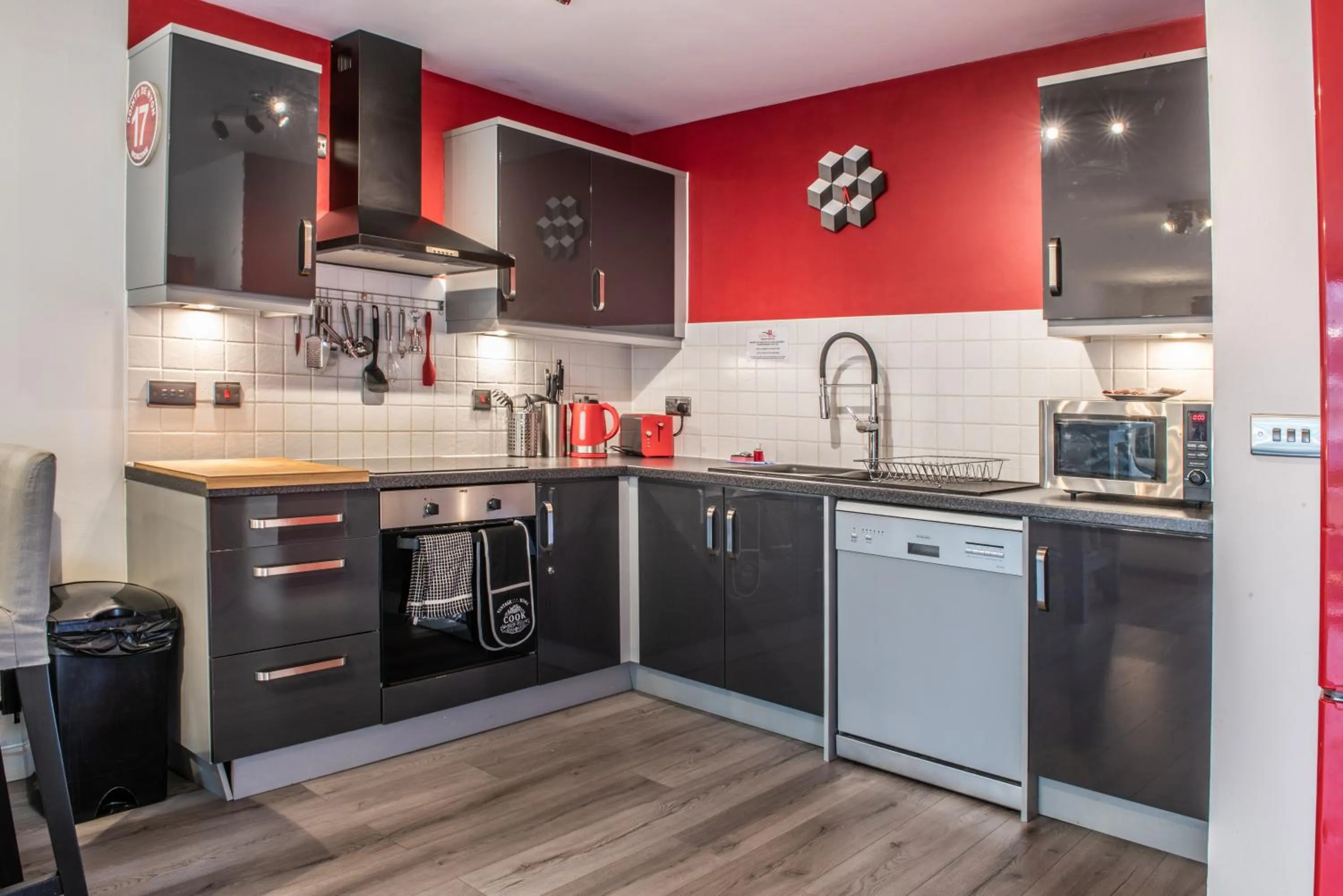 Dining area in City Stay Apartments - Hub