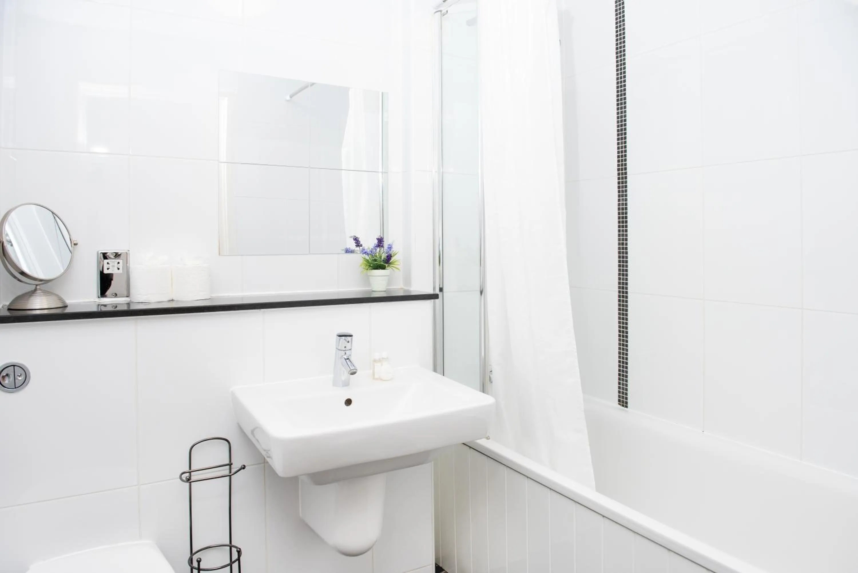 Bathroom in City Stay Apartments - Hub