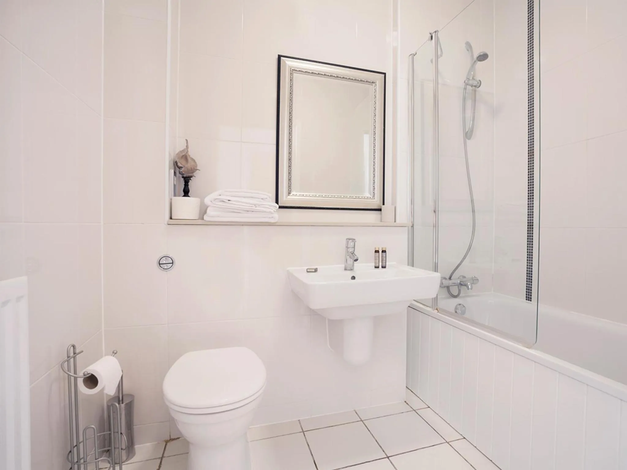 Bathroom in City Stay Apartments - Hub