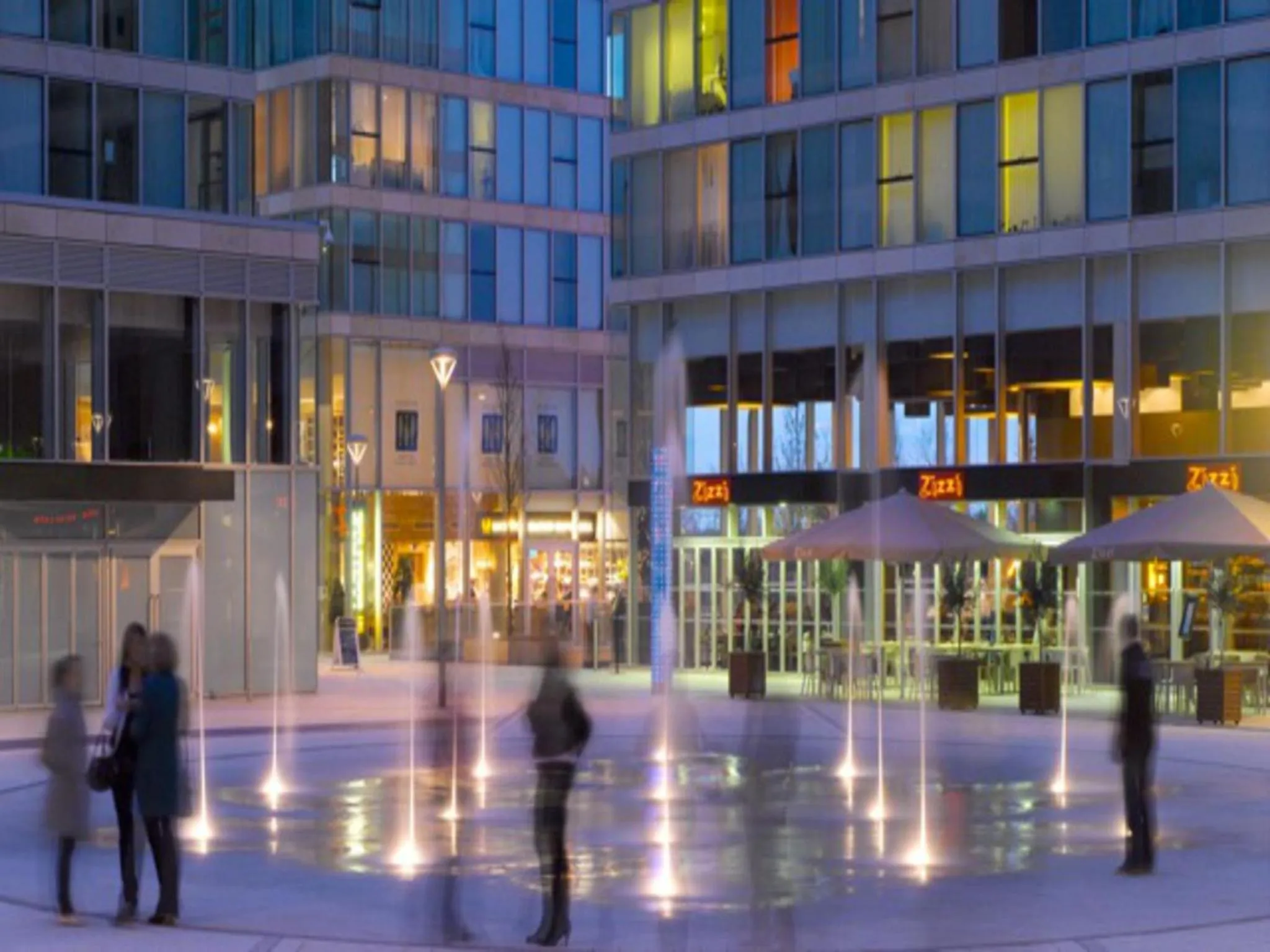 Property building in City Stay Apartments - Hub