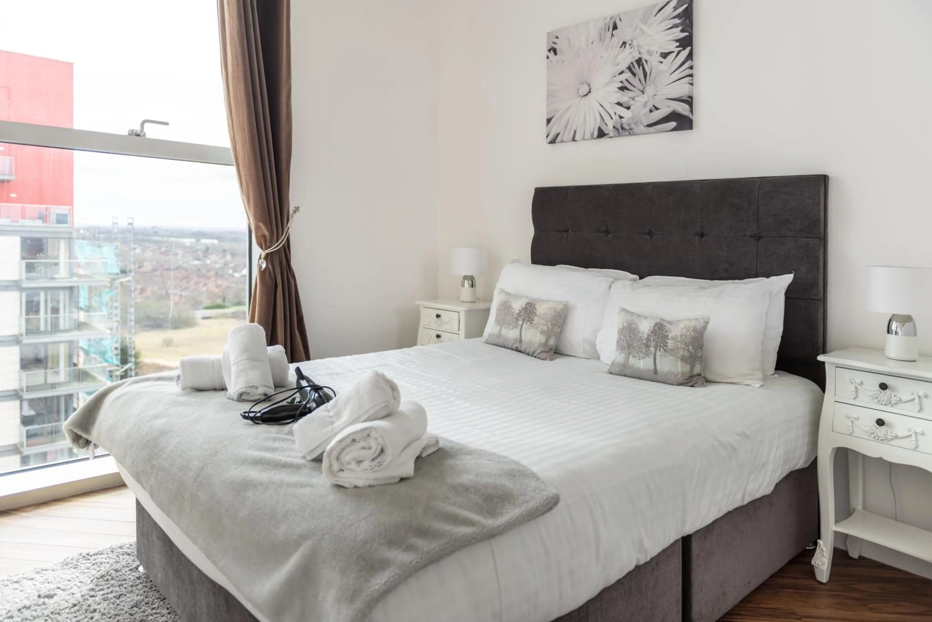 Bed in City Stay Apartments - Hub
