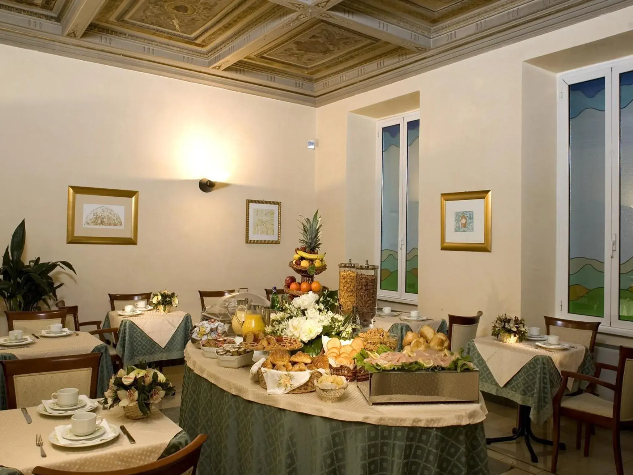 Restaurant/places to eat in Hotel Aberdeen Restaurant/places to eat in Hotel Aberdeen