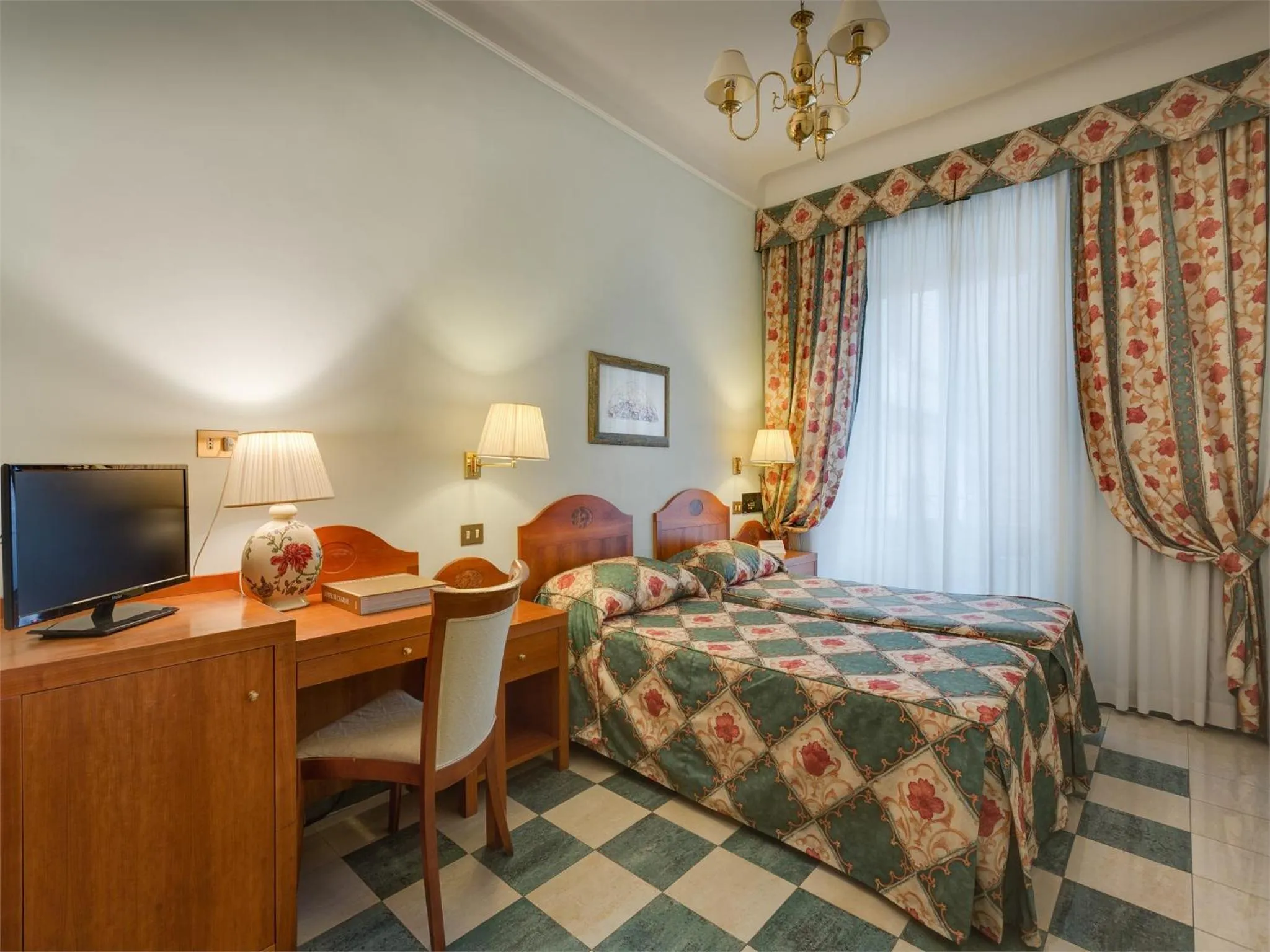 Bedroom, Bed in Hotel Aberdeen