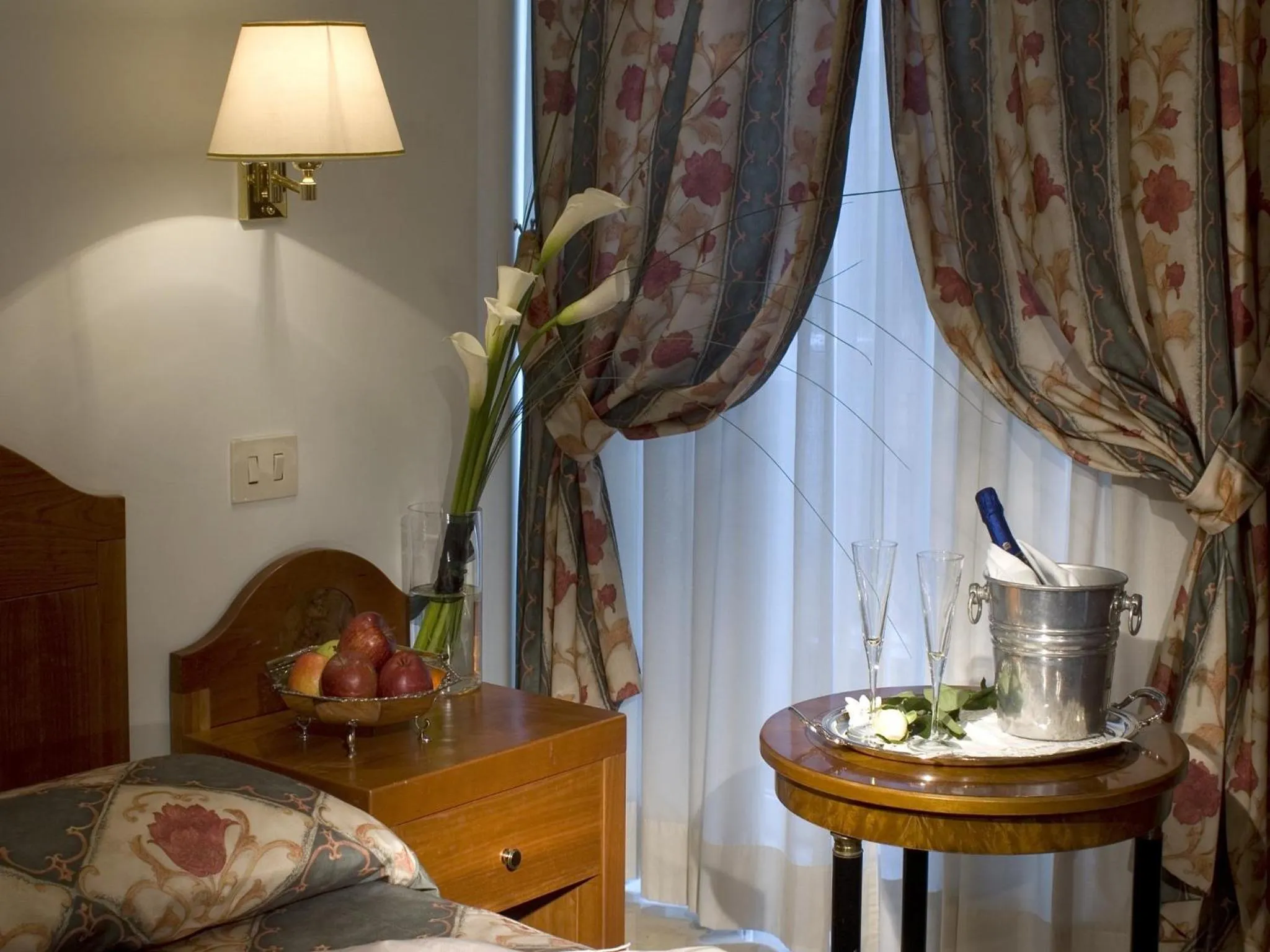 Bedroom in Hotel Aberdeen