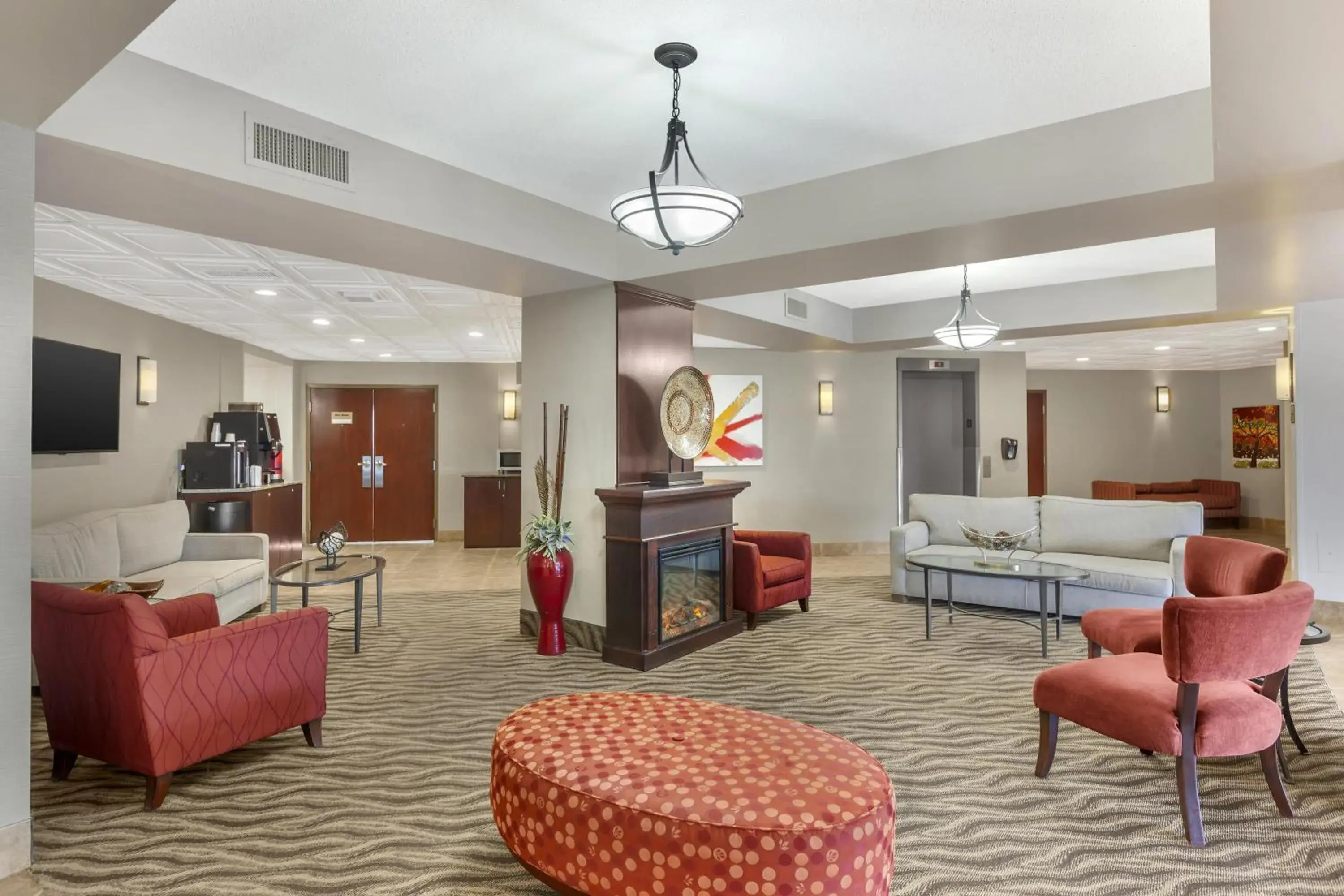 Lobby or reception in Best Western Plus Rose City Suites Lobby or reception in Best Western Plus Rose City Suites