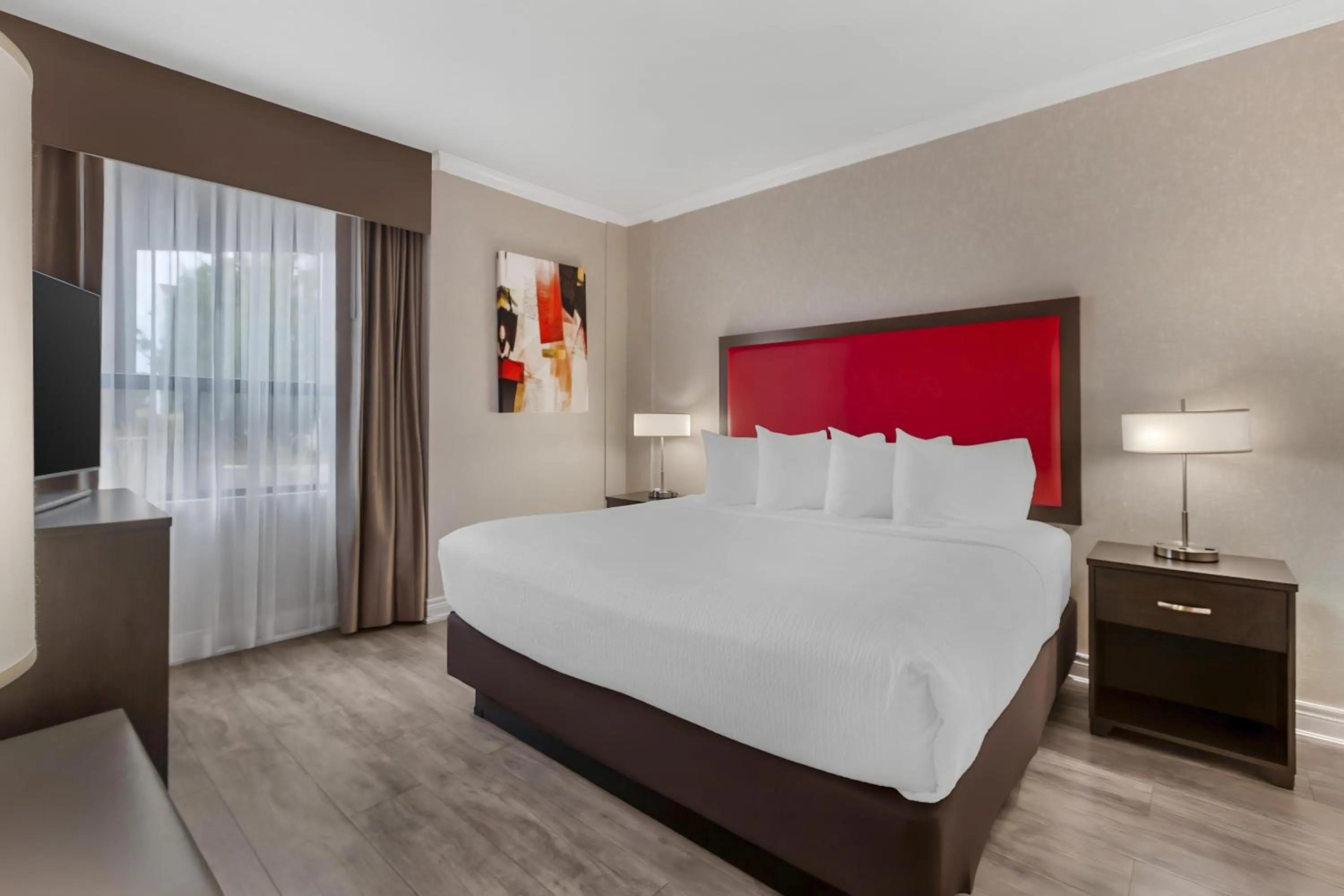 Bedroom, Bed in Best Western Plus Rose City Suites