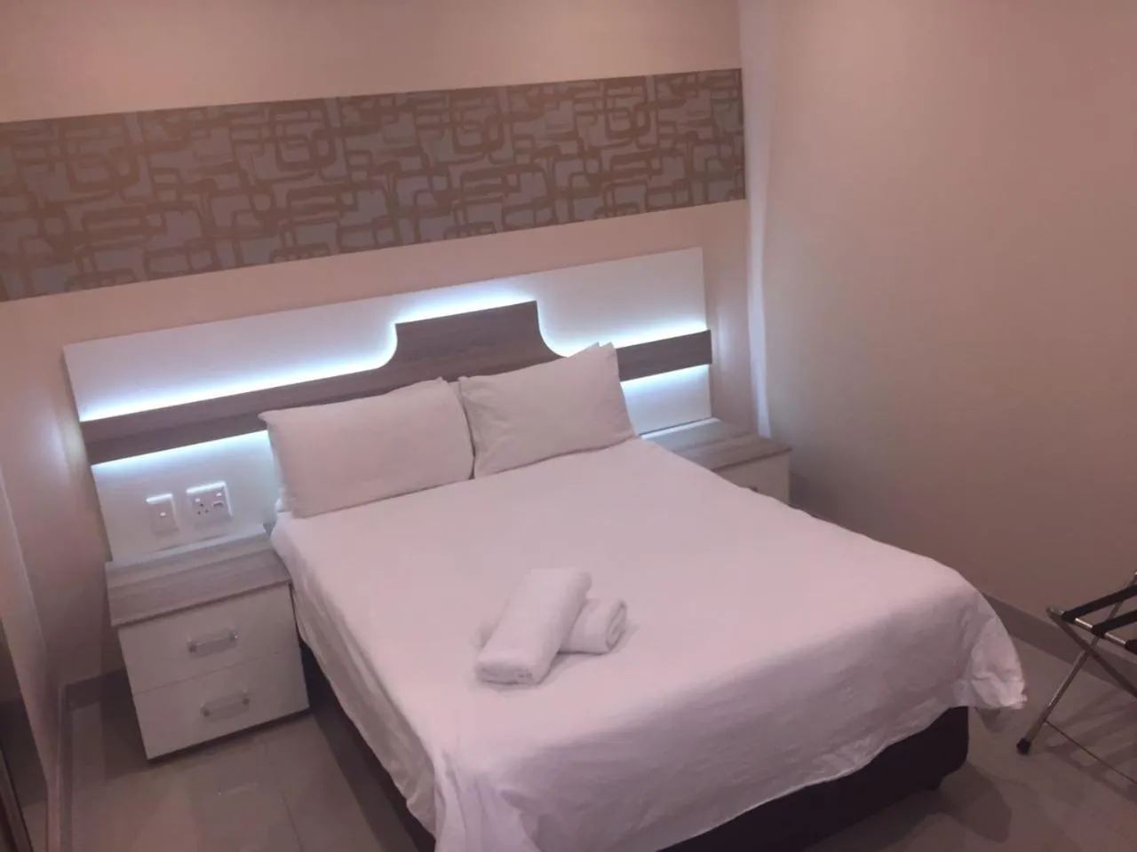 Bed in Solrand Hotel