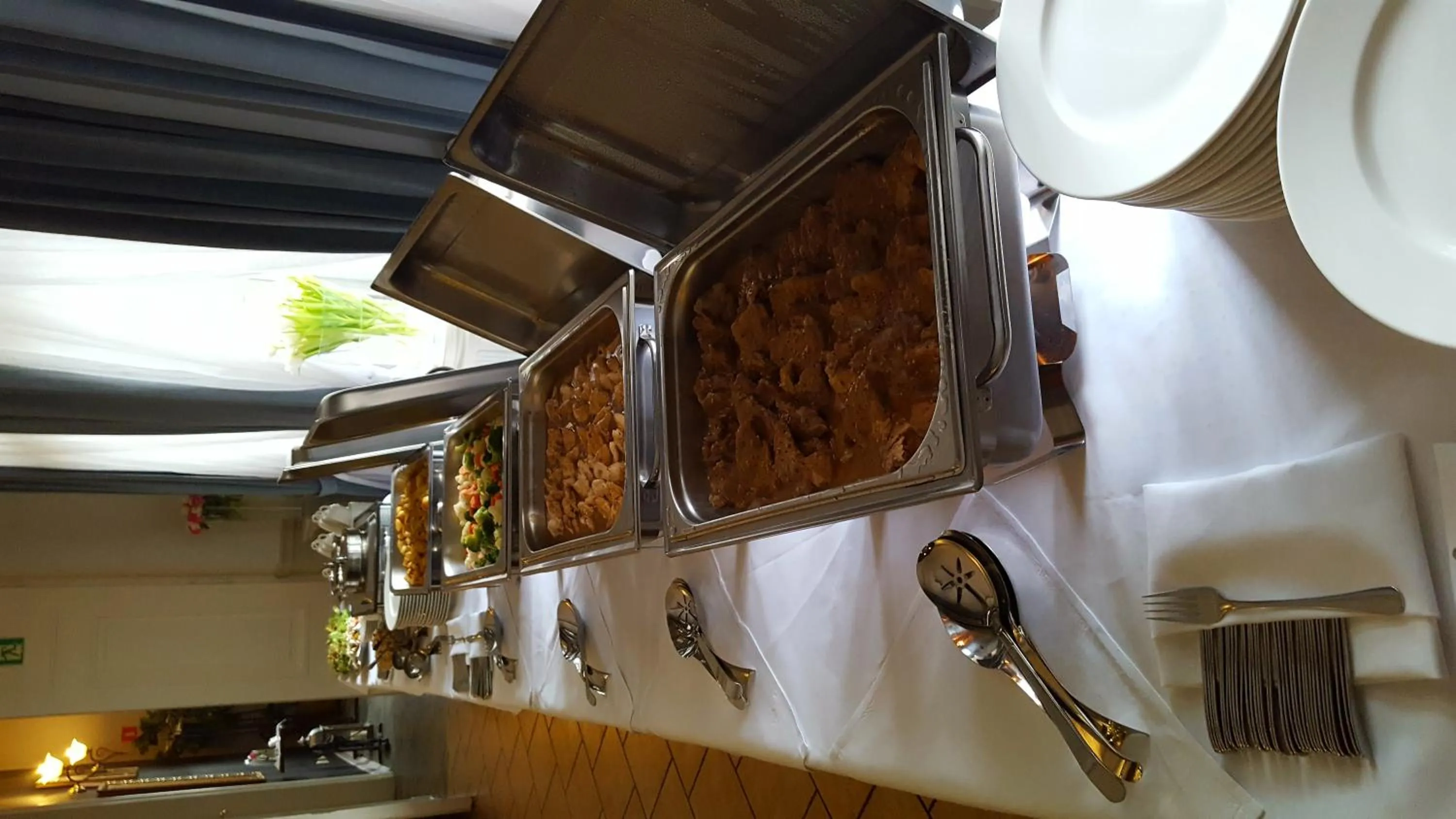 Restaurant/places to eat in Hotel Dworek***