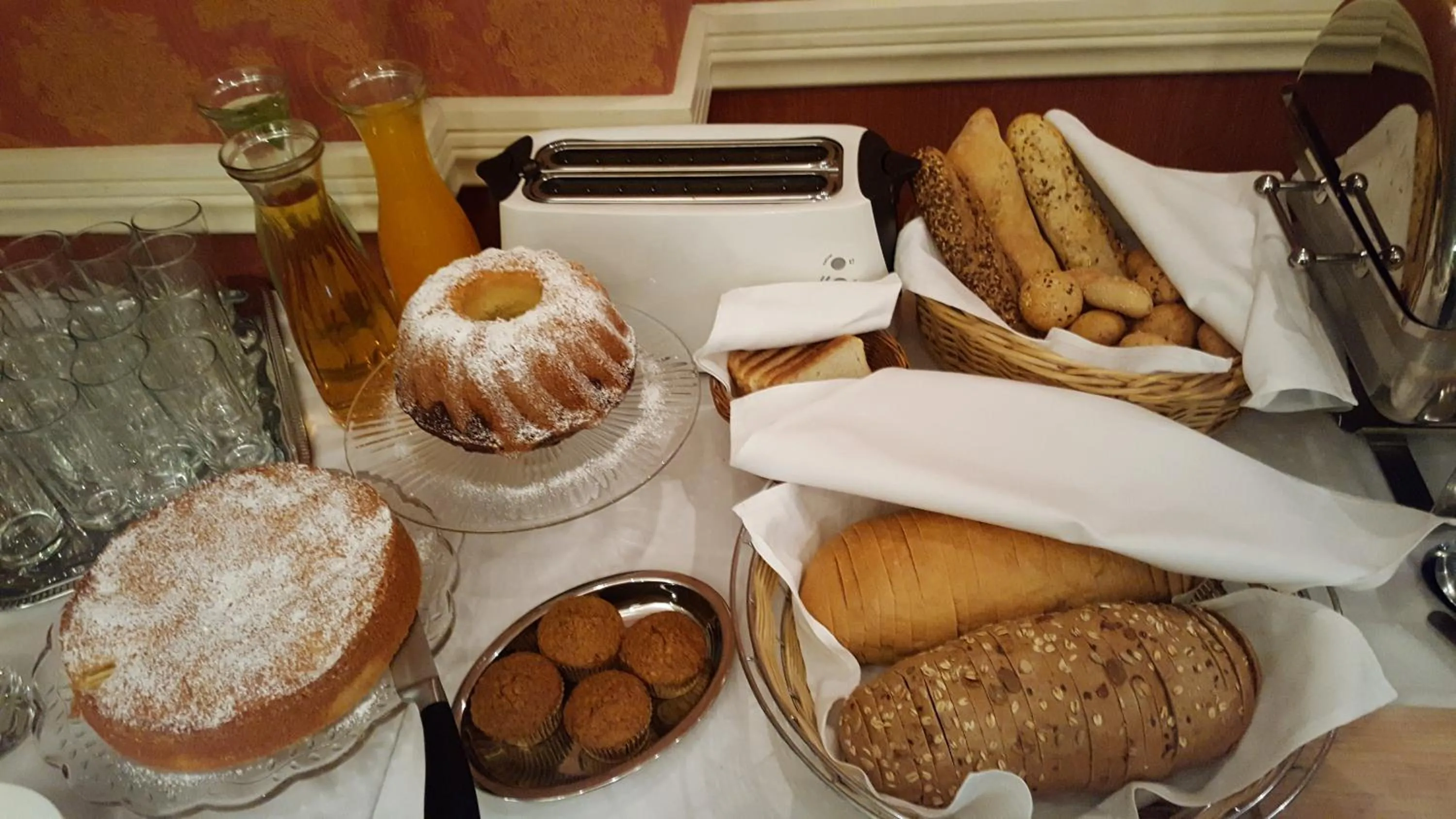 Food and drinks in Hotel Dworek***