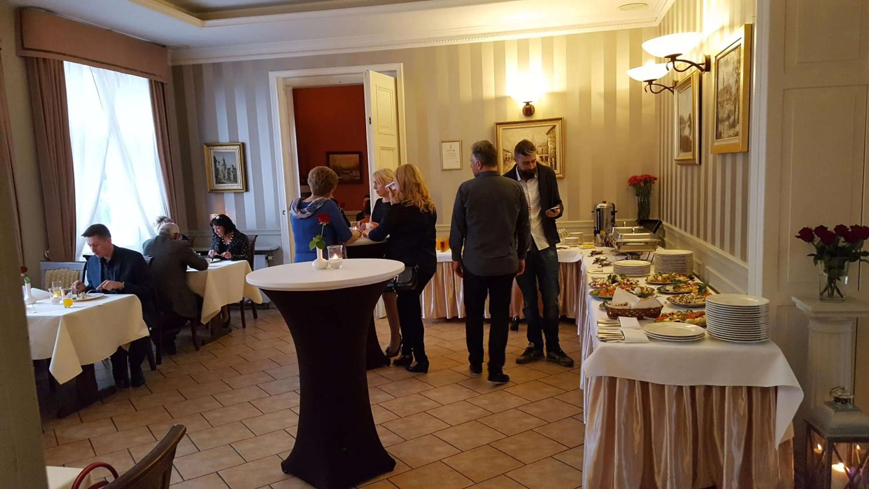 People in Hotel Dworek***