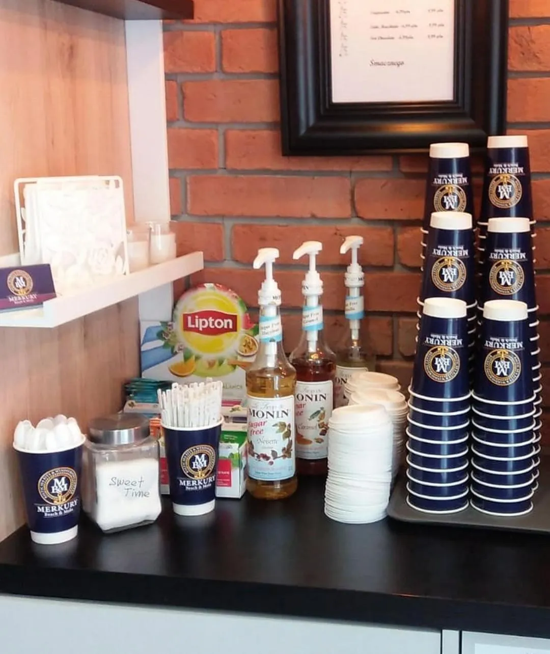 Coffee/tea facilities in Great Polonia Beach & Molo