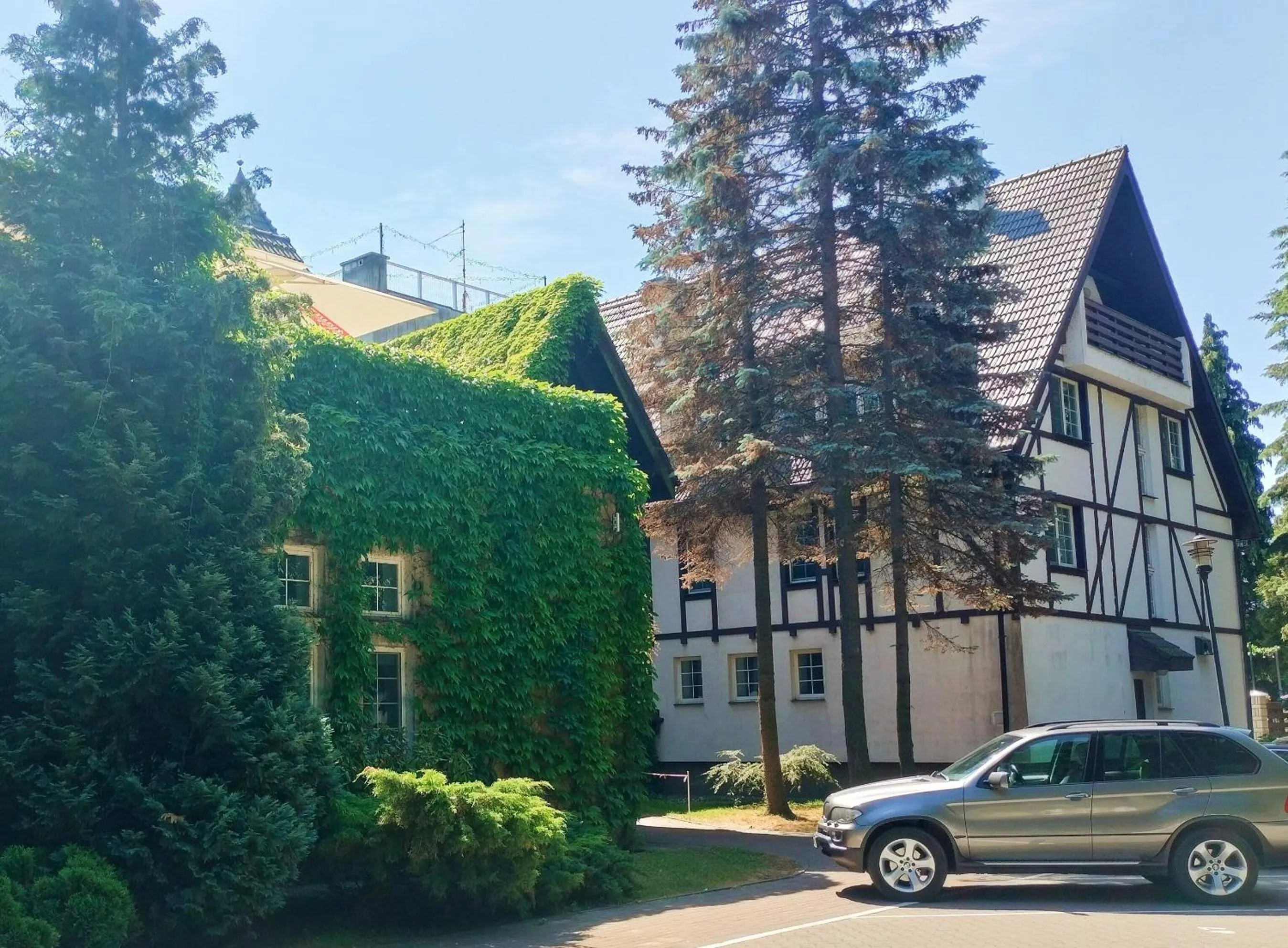 Property building in Great Polonia Beach & Molo