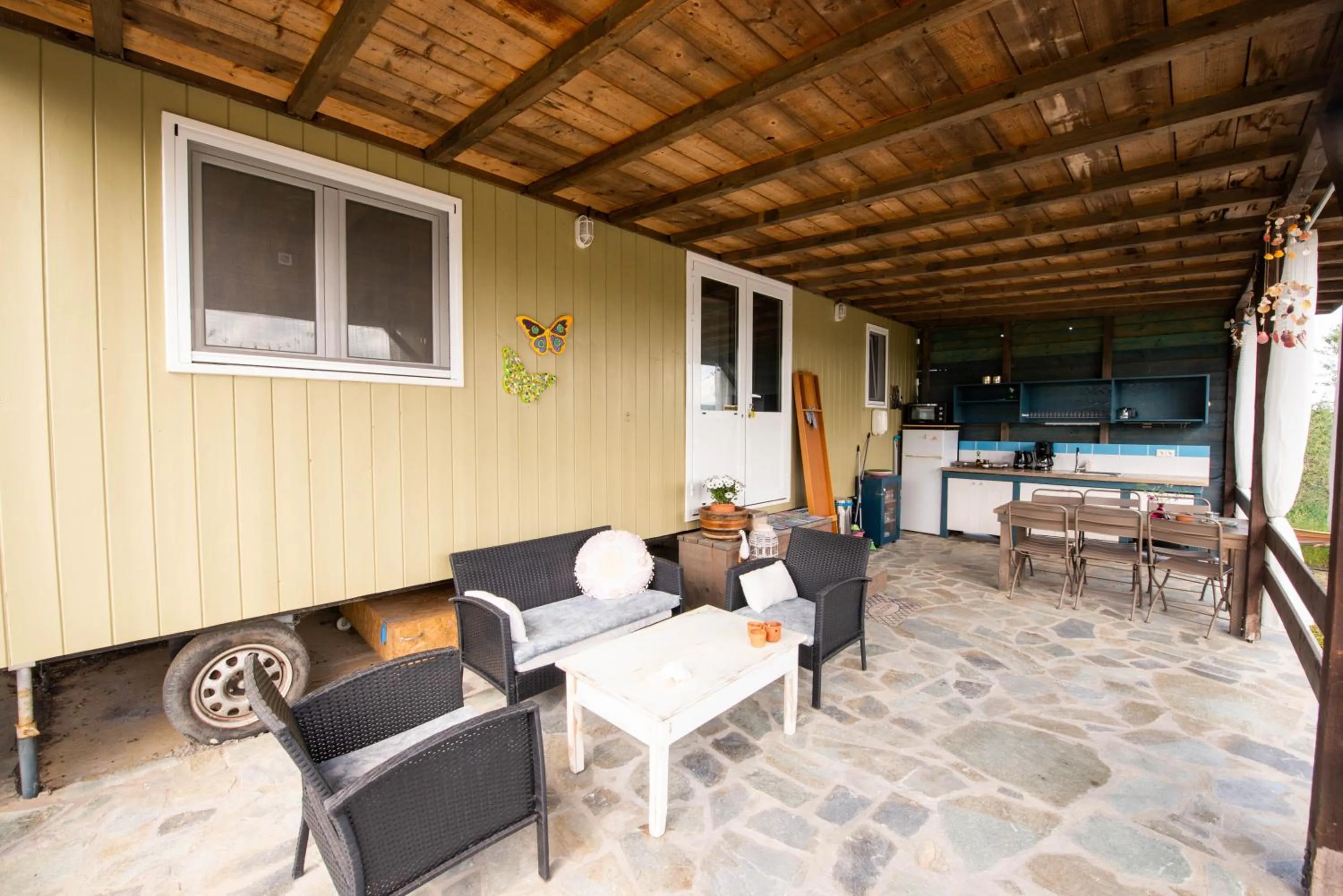 Balcony/Terrace in Hakuna Matata Holidays Agalia with airco & pool in Greek Olive Grove