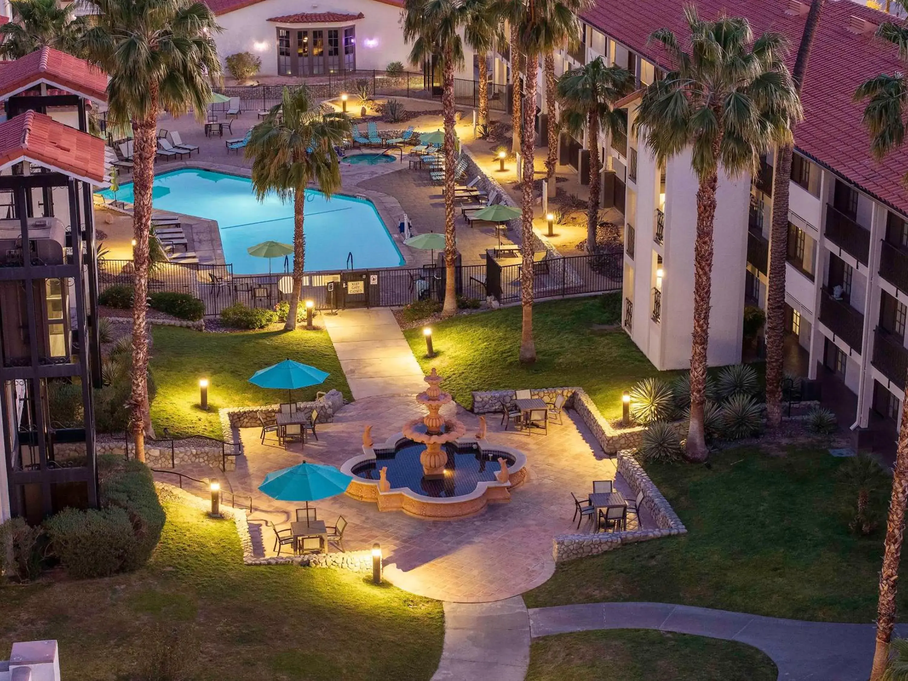 Pool view in Embassy Suites by Hilton Palm Desert Pool view in Embassy Suites by Hilton Palm Desert