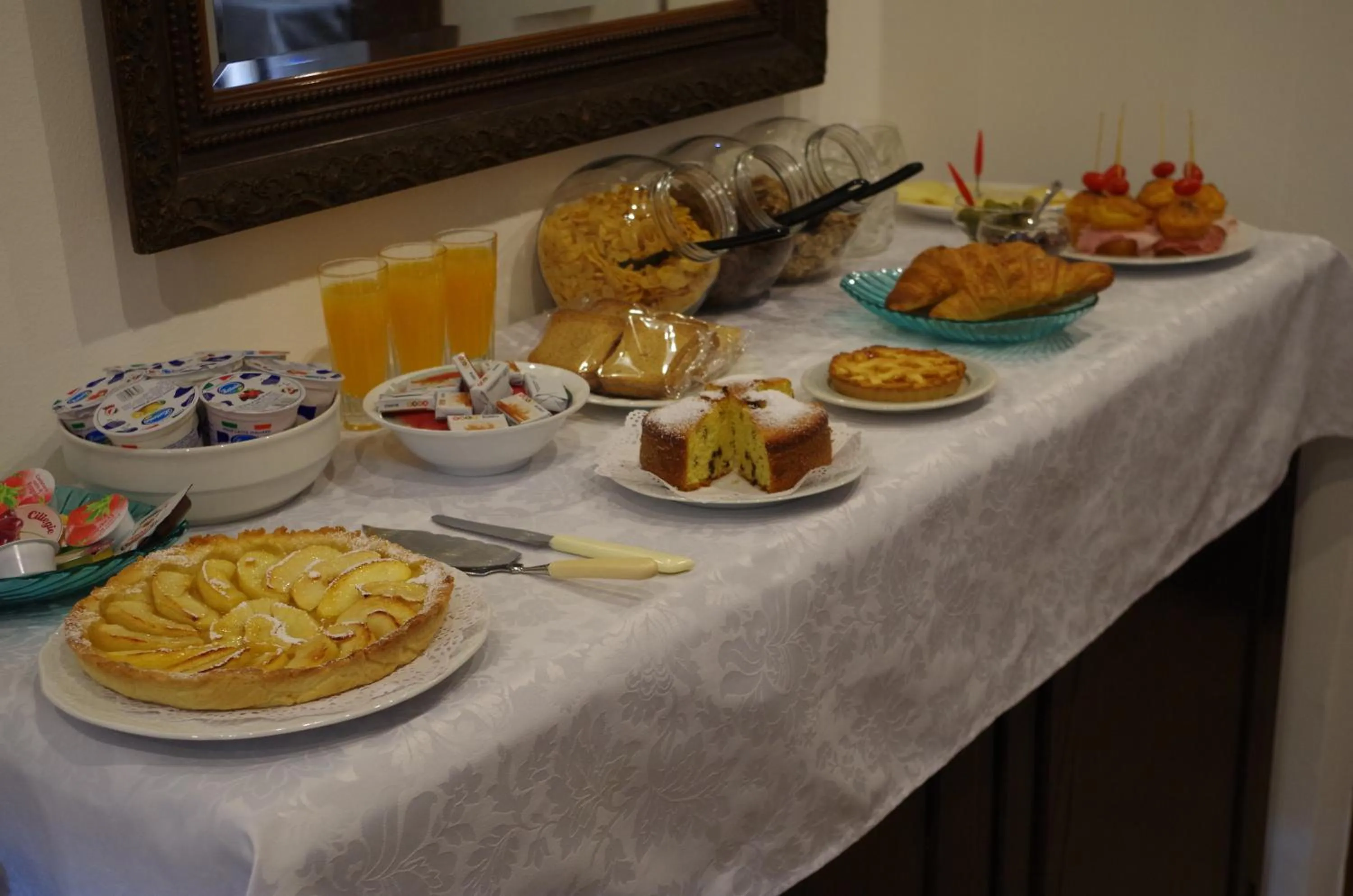 Buffet breakfast in Alla Torre B&B
