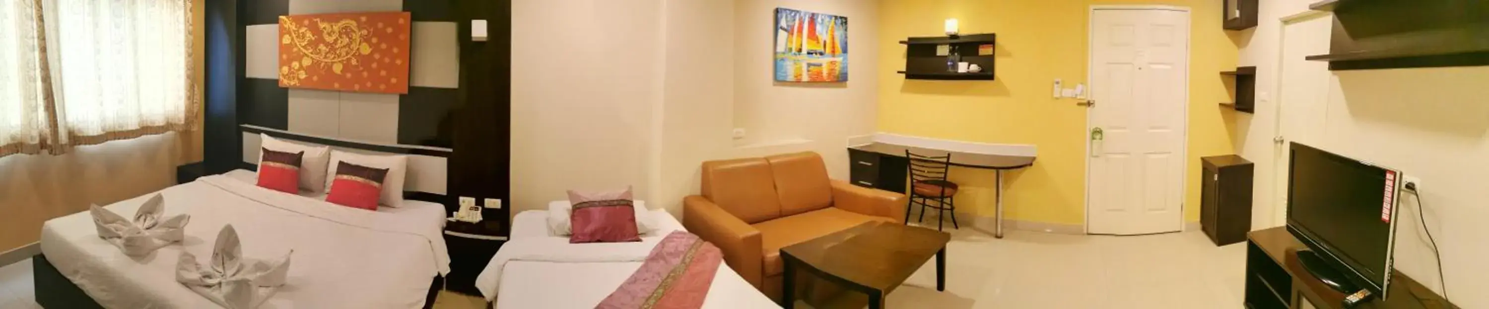 Deluxe Double Room with Round Trip Airport Transfer in Regent Suvarnabhumi Hotel Deluxe Double Room with Round Trip Airport Transfer in Regent Suvarnabhumi Hotel