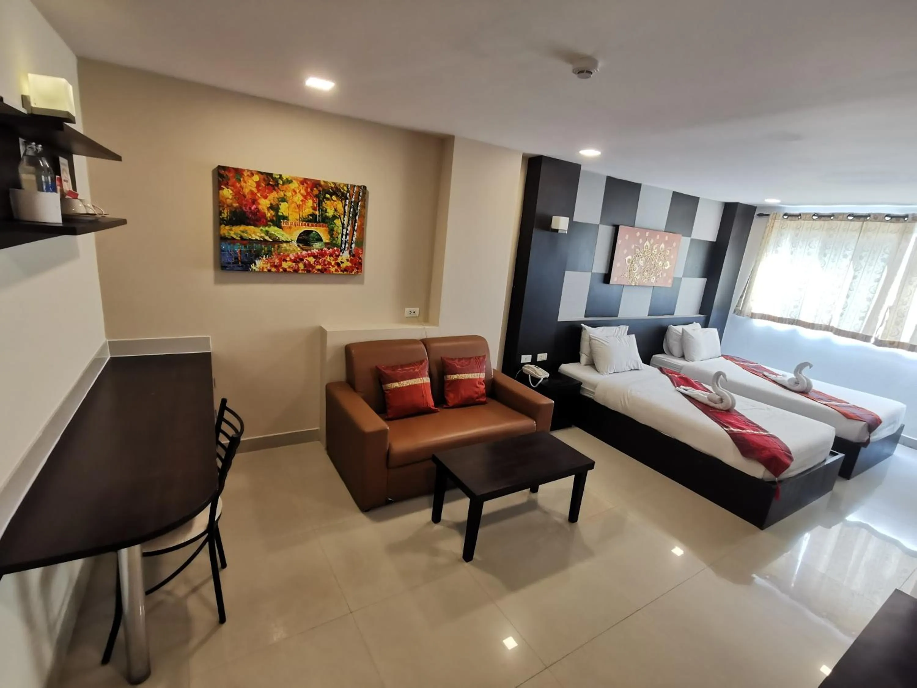 Photo of the whole room, Bed in Regent Suvarnabhumi Hotel