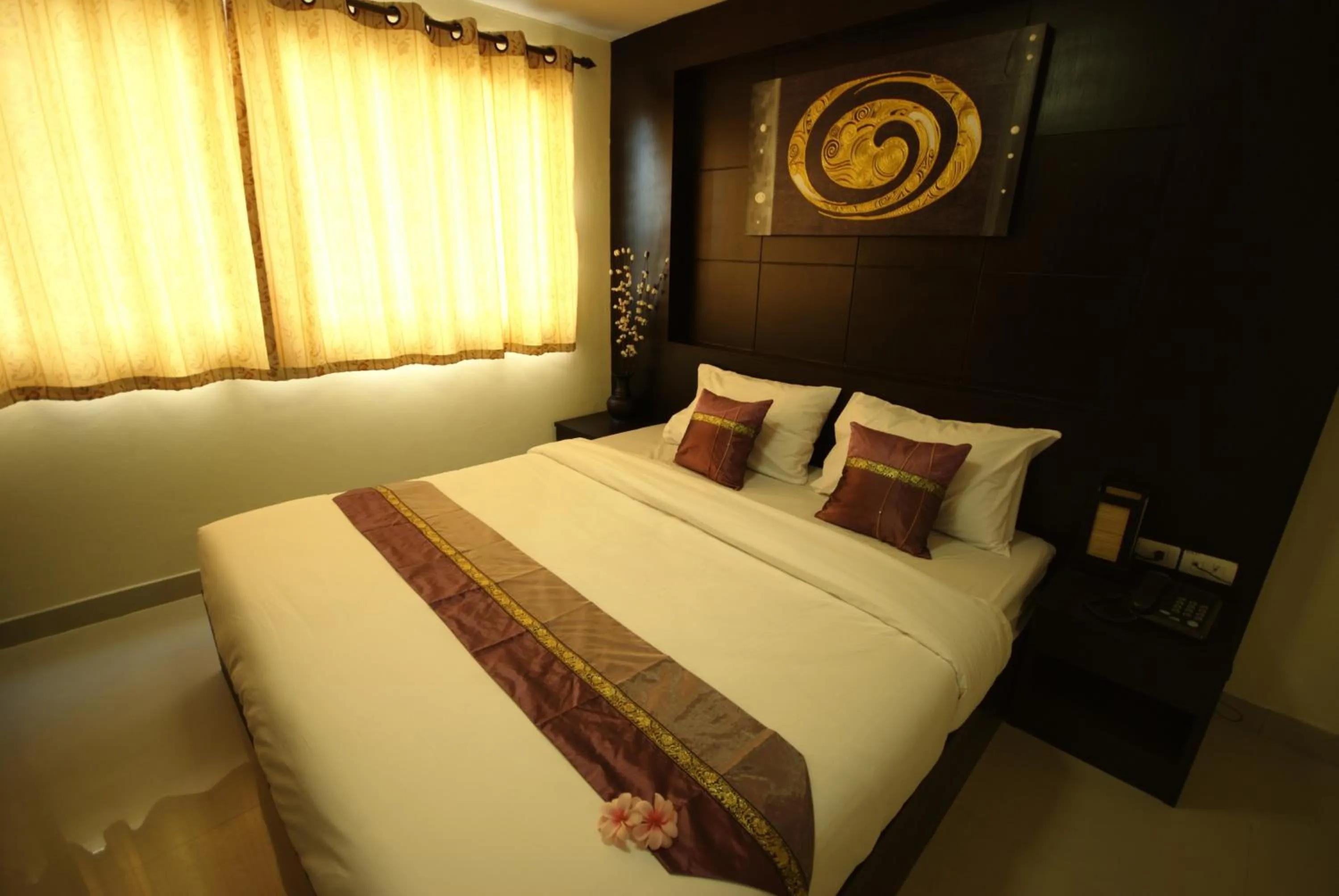 Bed in Regent Suvarnabhumi Hotel