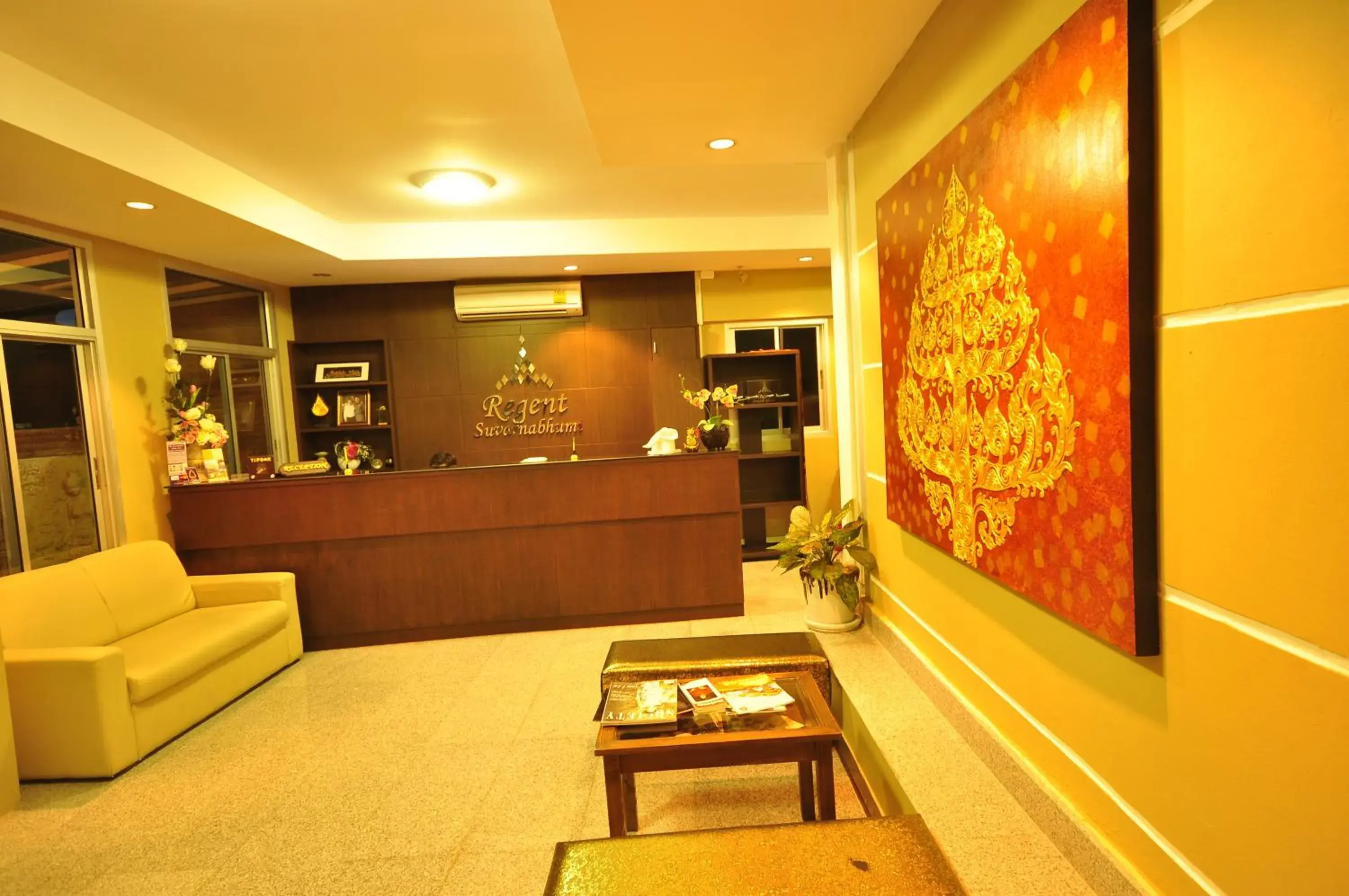 Lobby or reception in Regent Suvarnabhumi Hotel Lobby or reception in Regent Suvarnabhumi Hotel