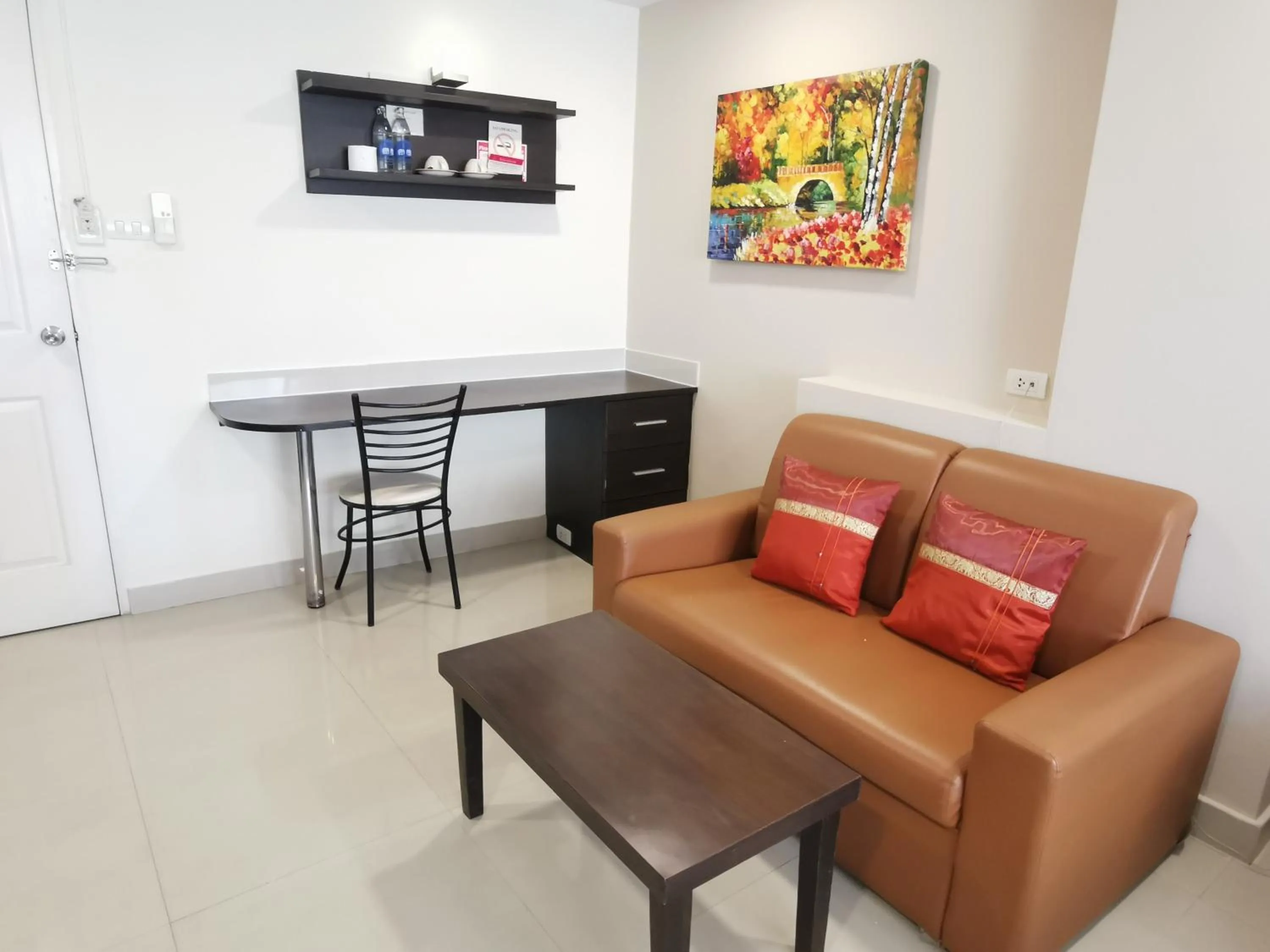 Photo of the whole room in Regent Suvarnabhumi Hotel