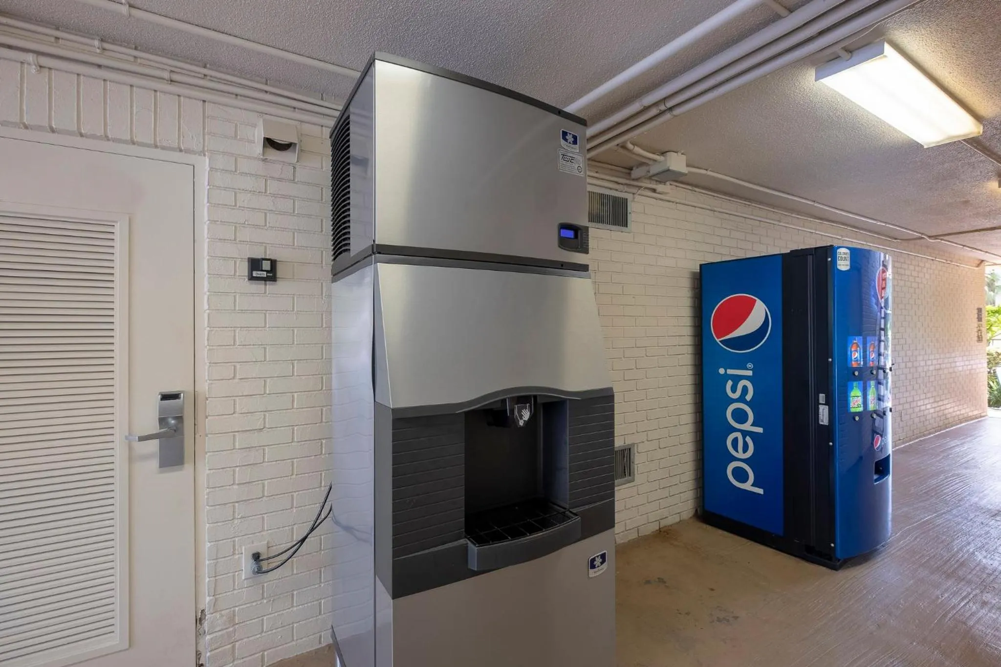 Other in Red Roof Inn PLUS+ & Suites Naples Downtown-5th Ave S