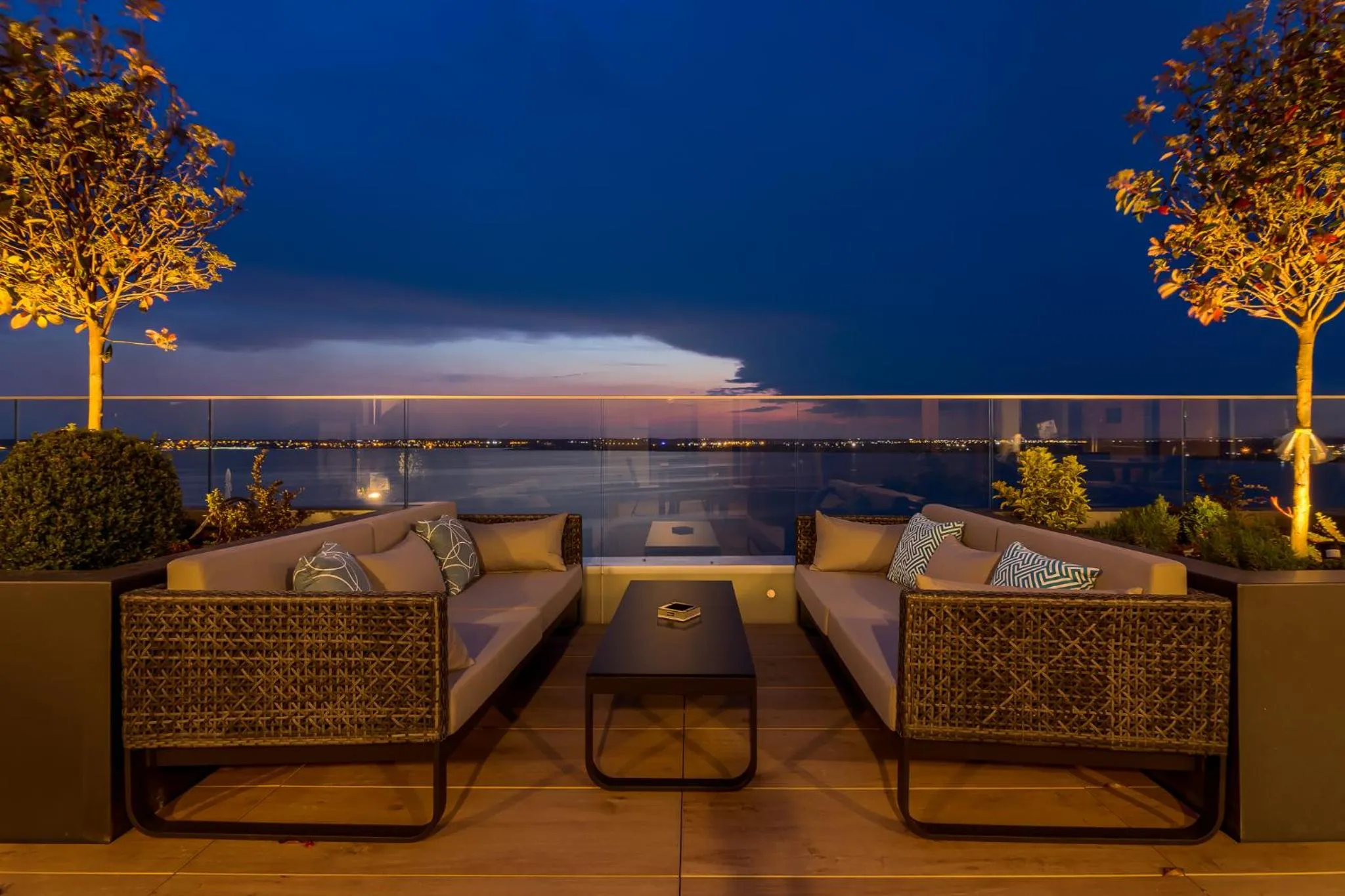 Night in Nyota Hotel & Conference Center