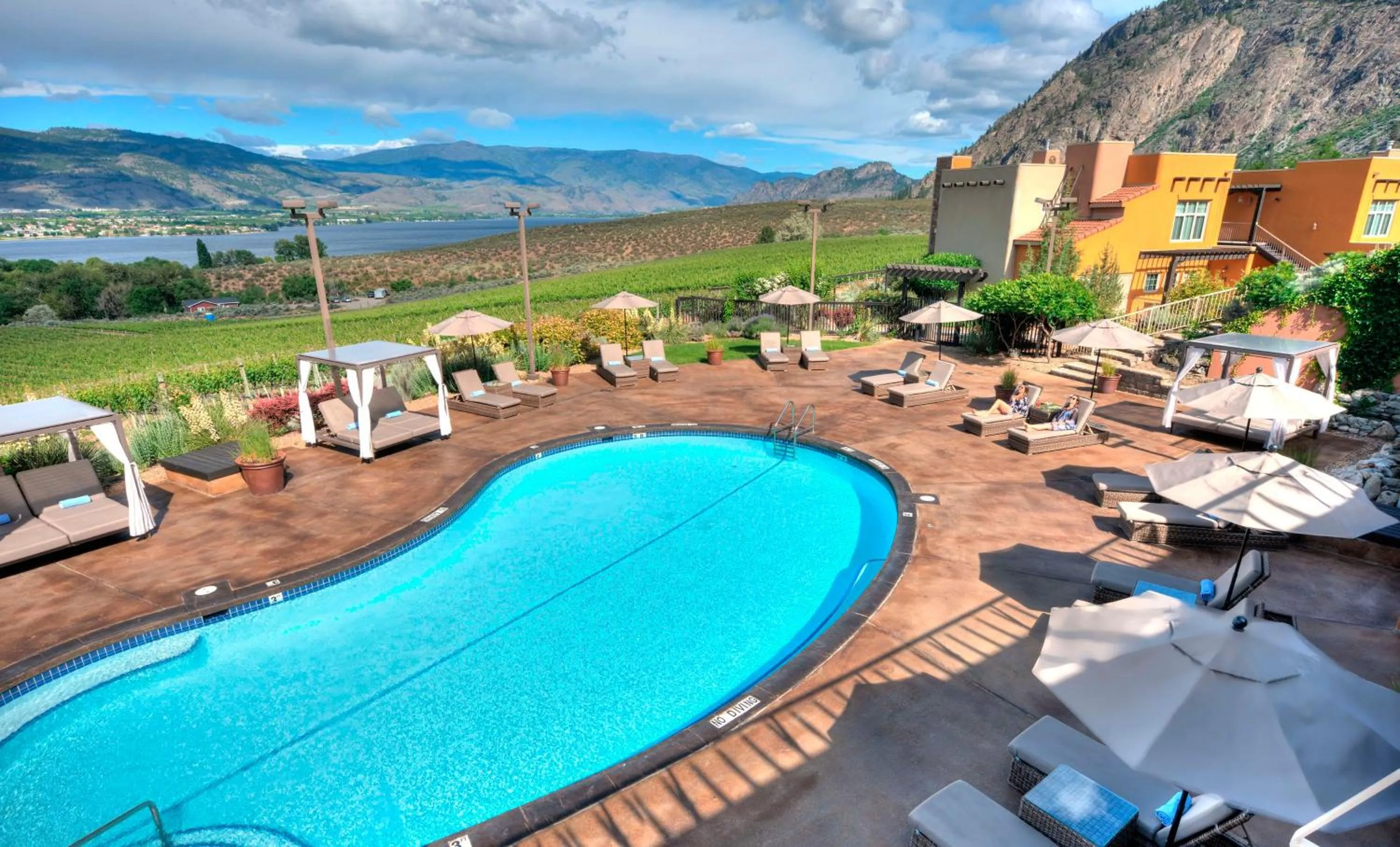 Swimming pool in Spirit Ridge, in The Unbound Collection by Hyatt