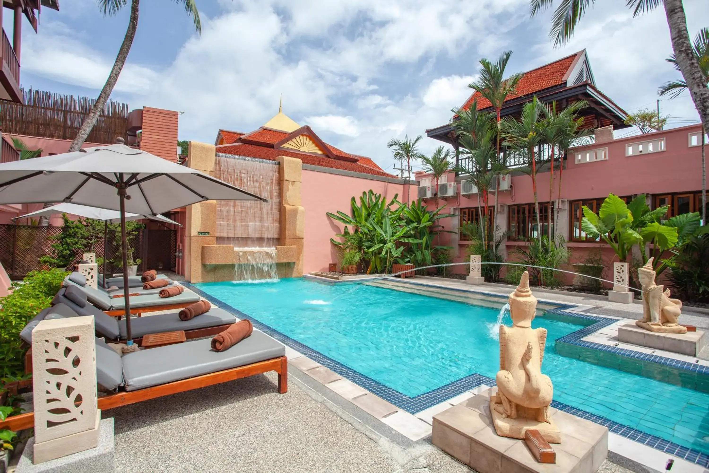 Swimming pool in Seaview Patong Hotel - SHA Plus Swimming pool in Seaview Patong Hotel - SHA Plus